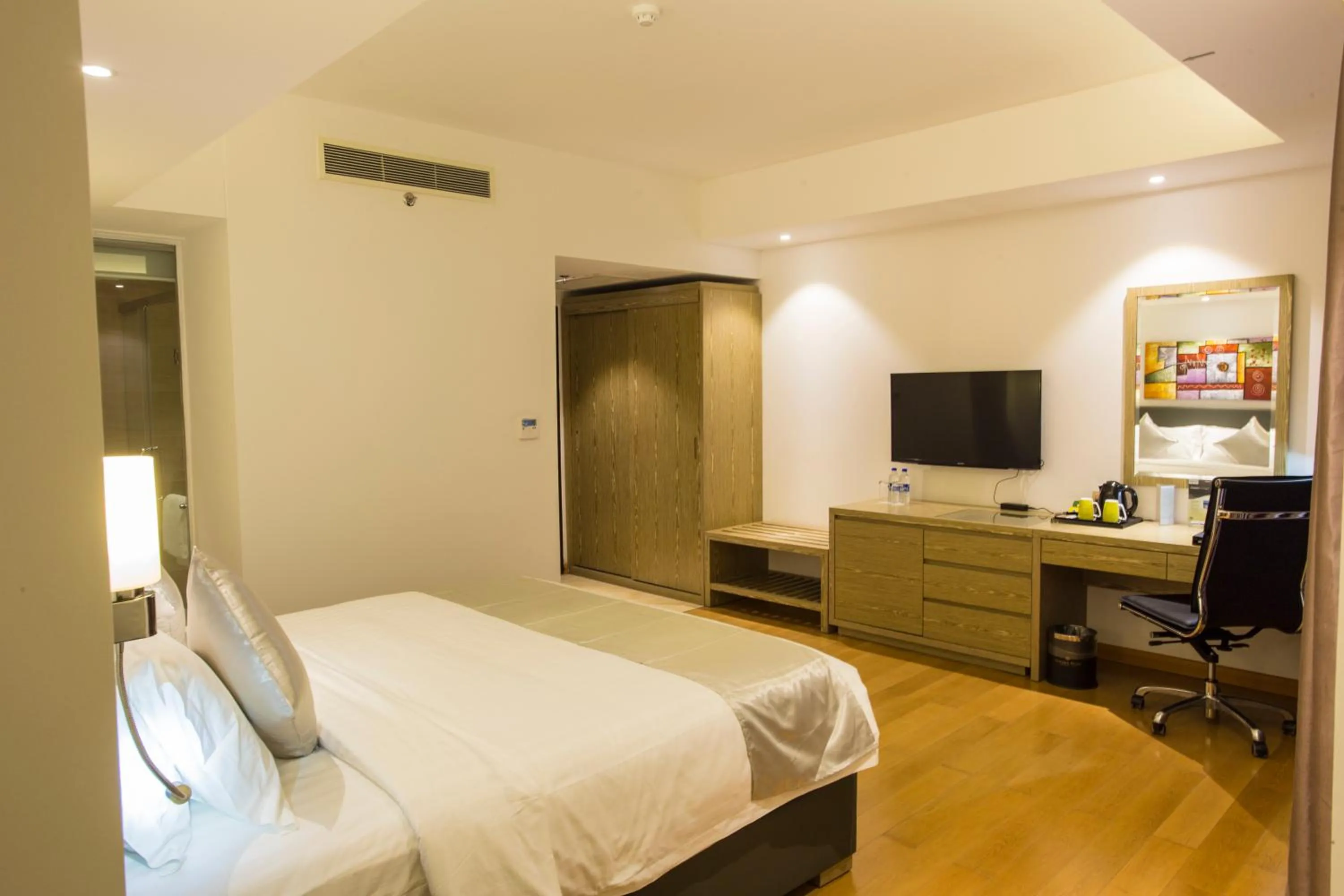 Bed in Hotel The Grandmark-Dhaka