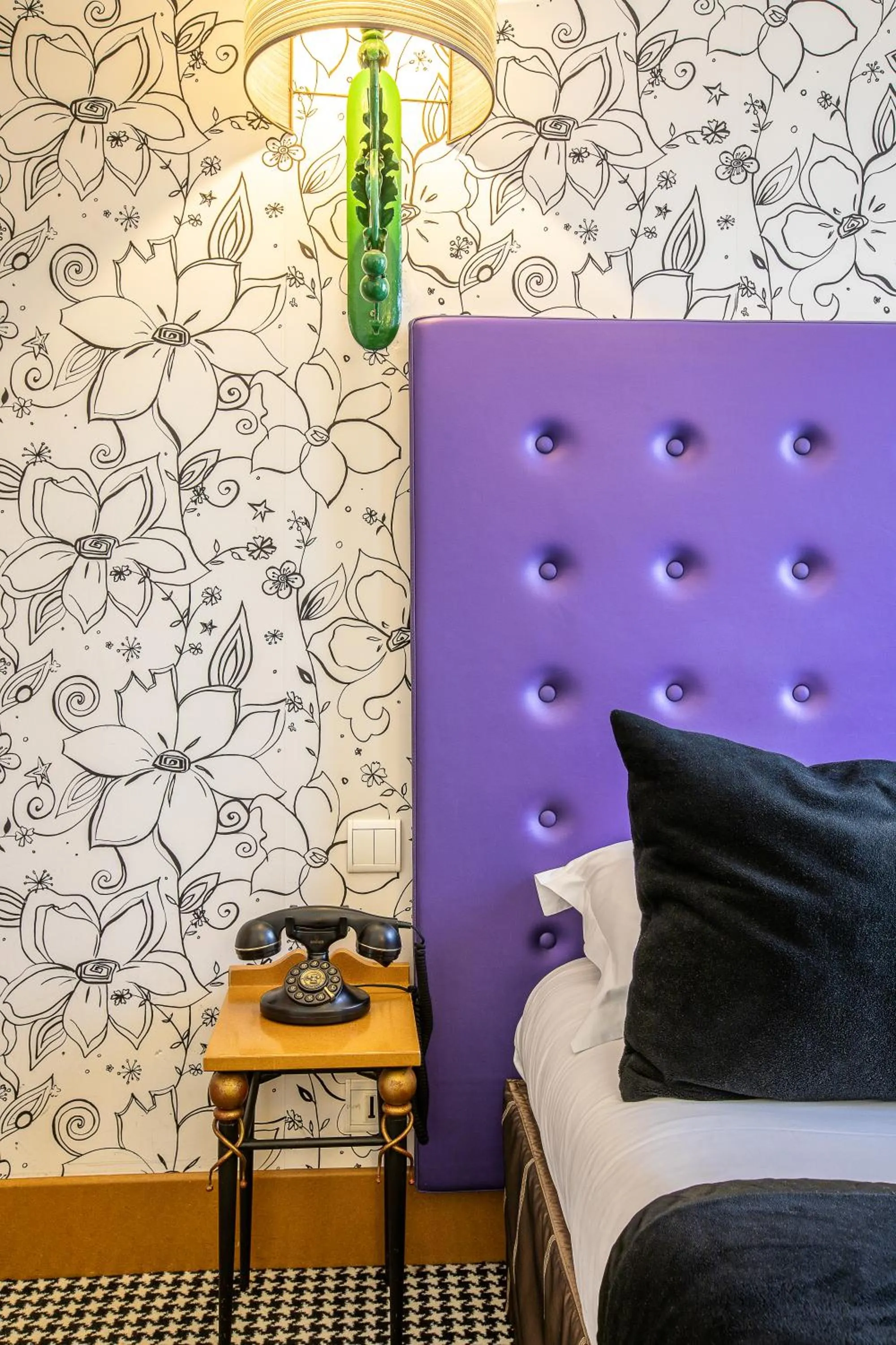 Decorative detail, Bed in Hôtel des Ducs D'Anjou