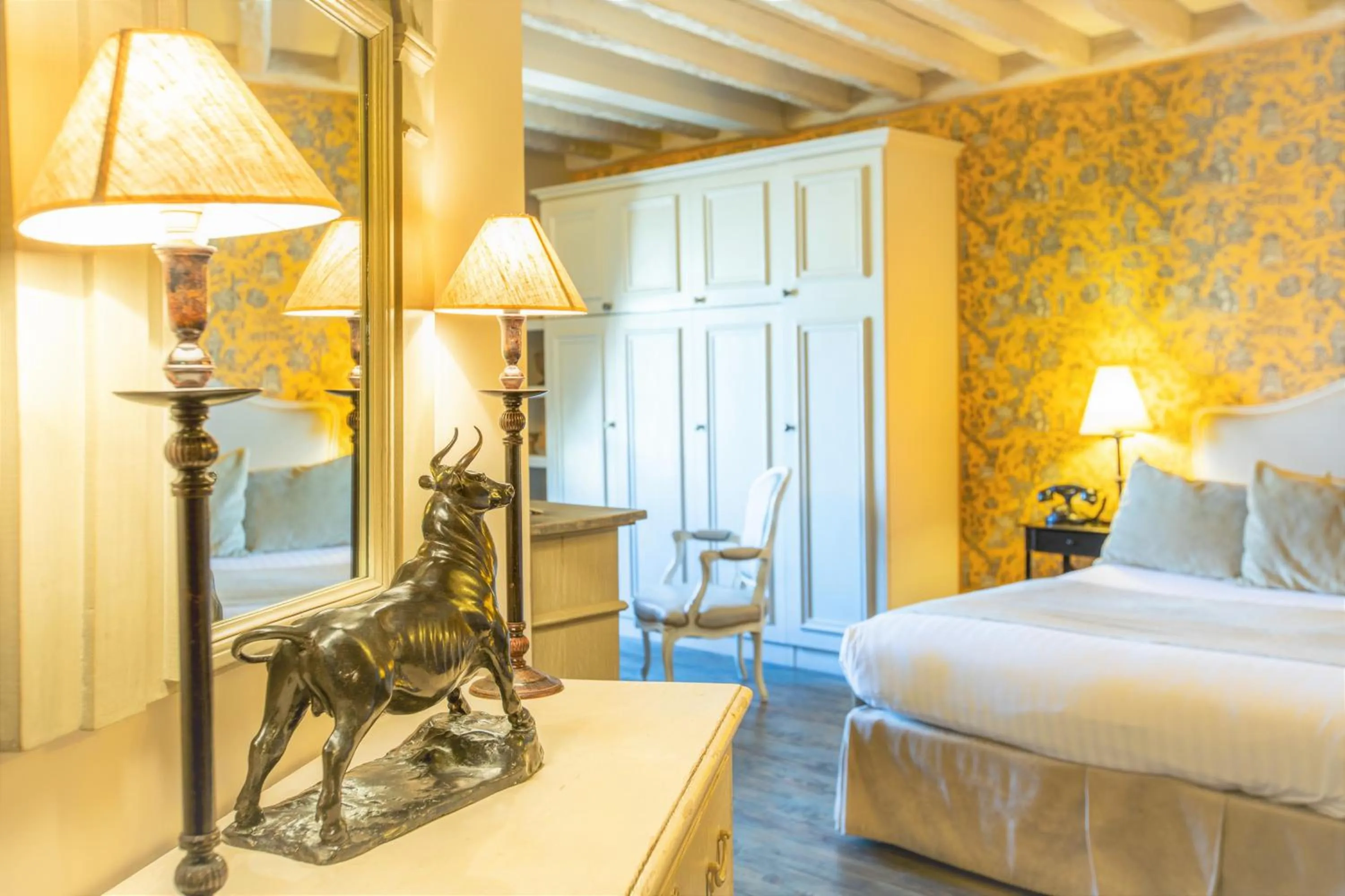 Decorative detail, Bed in Hôtel des Ducs D'Anjou