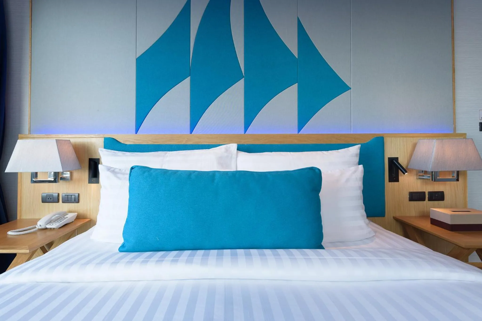 Bed in Deep Blue Z10