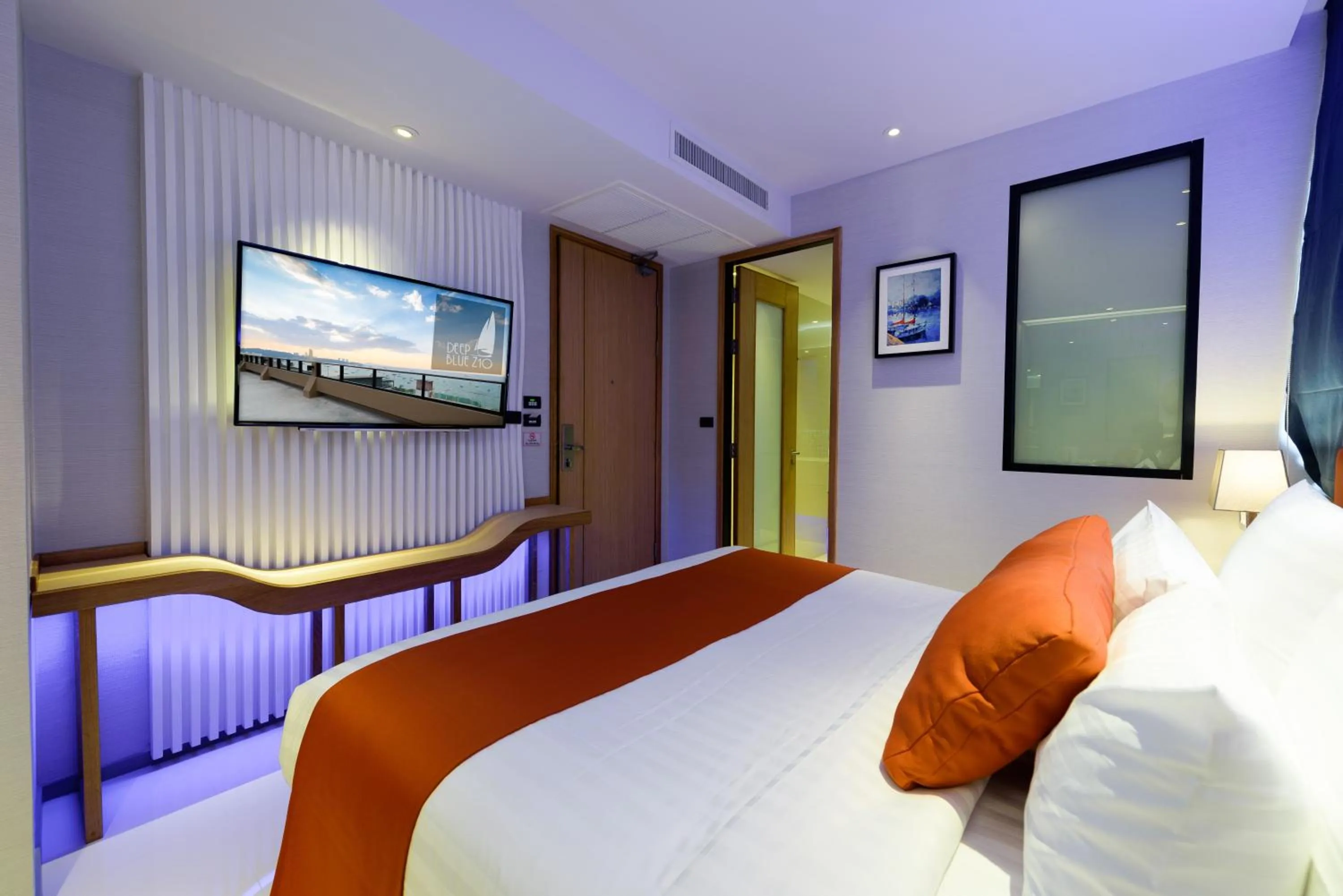 Bed in Deep Blue Z10