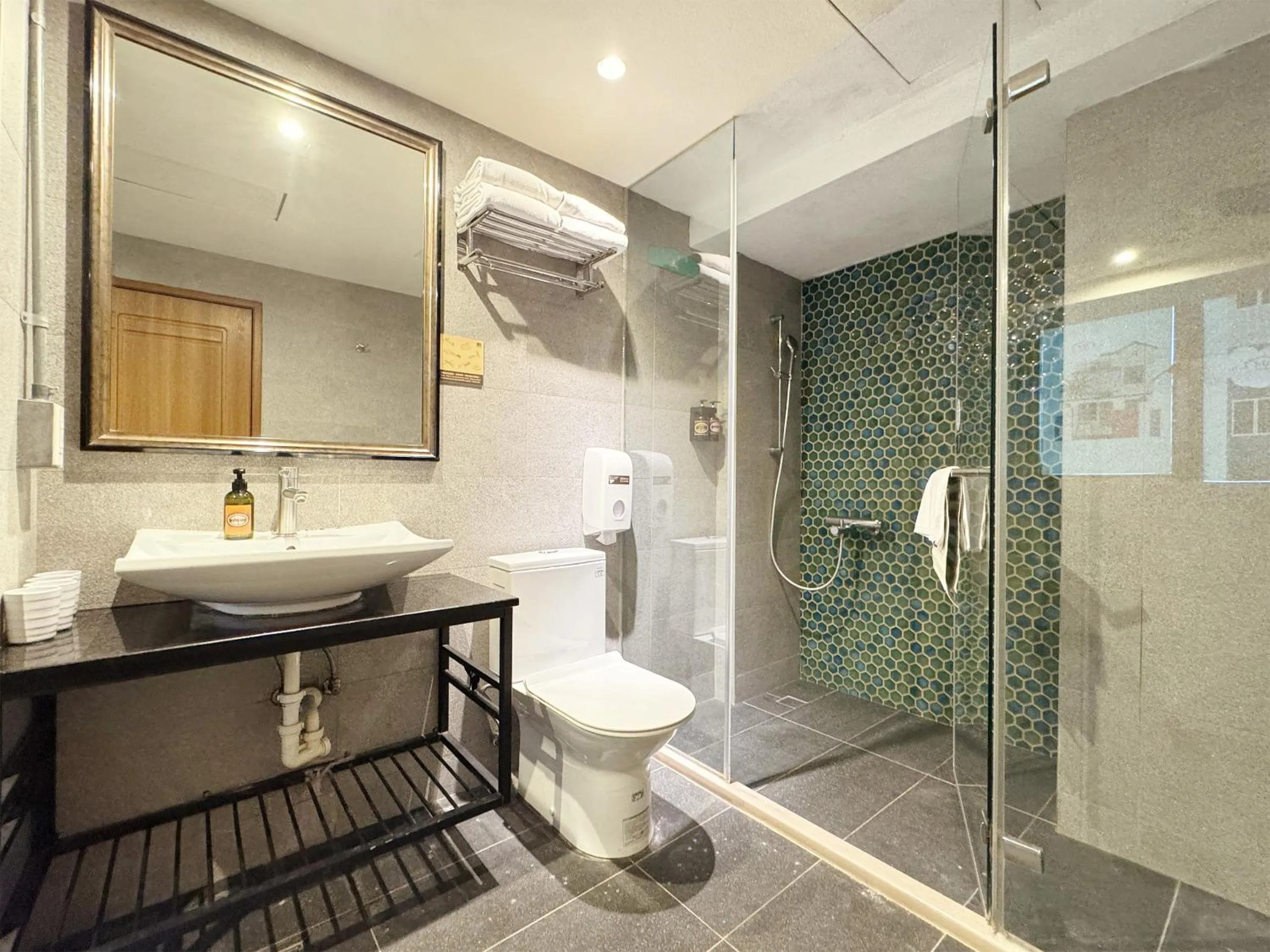 Family in Roaders Hotel Tainan ChengDa