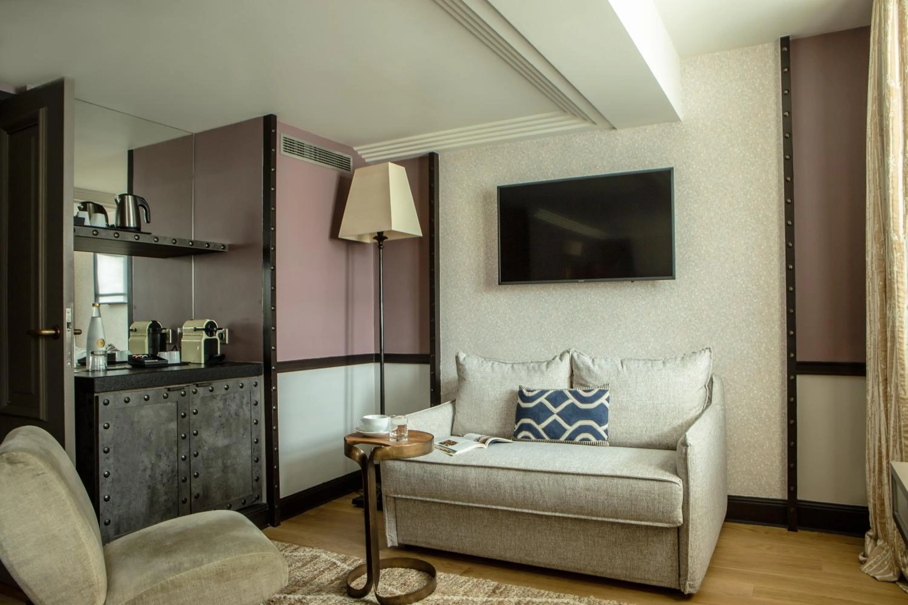 Seating area in Hôtel Thérèse