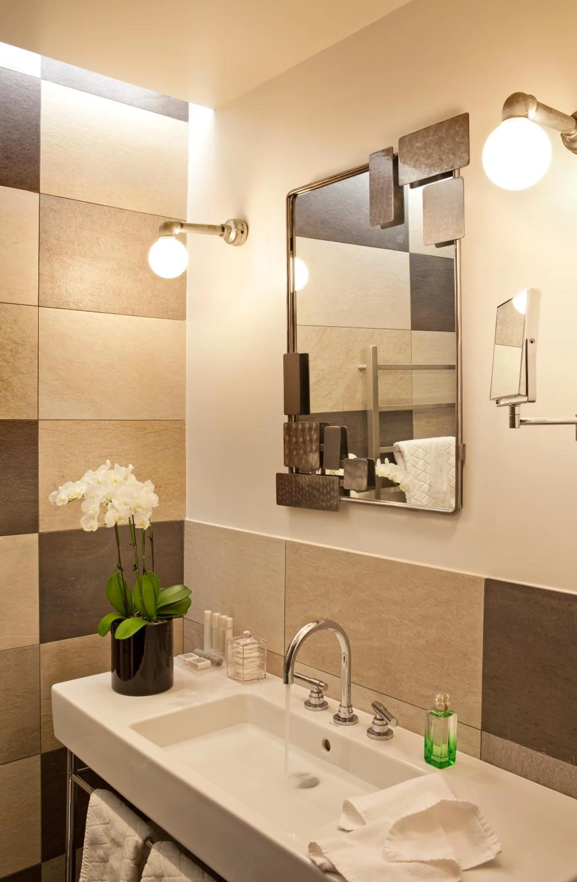 Bathroom in Hôtel Thérèse