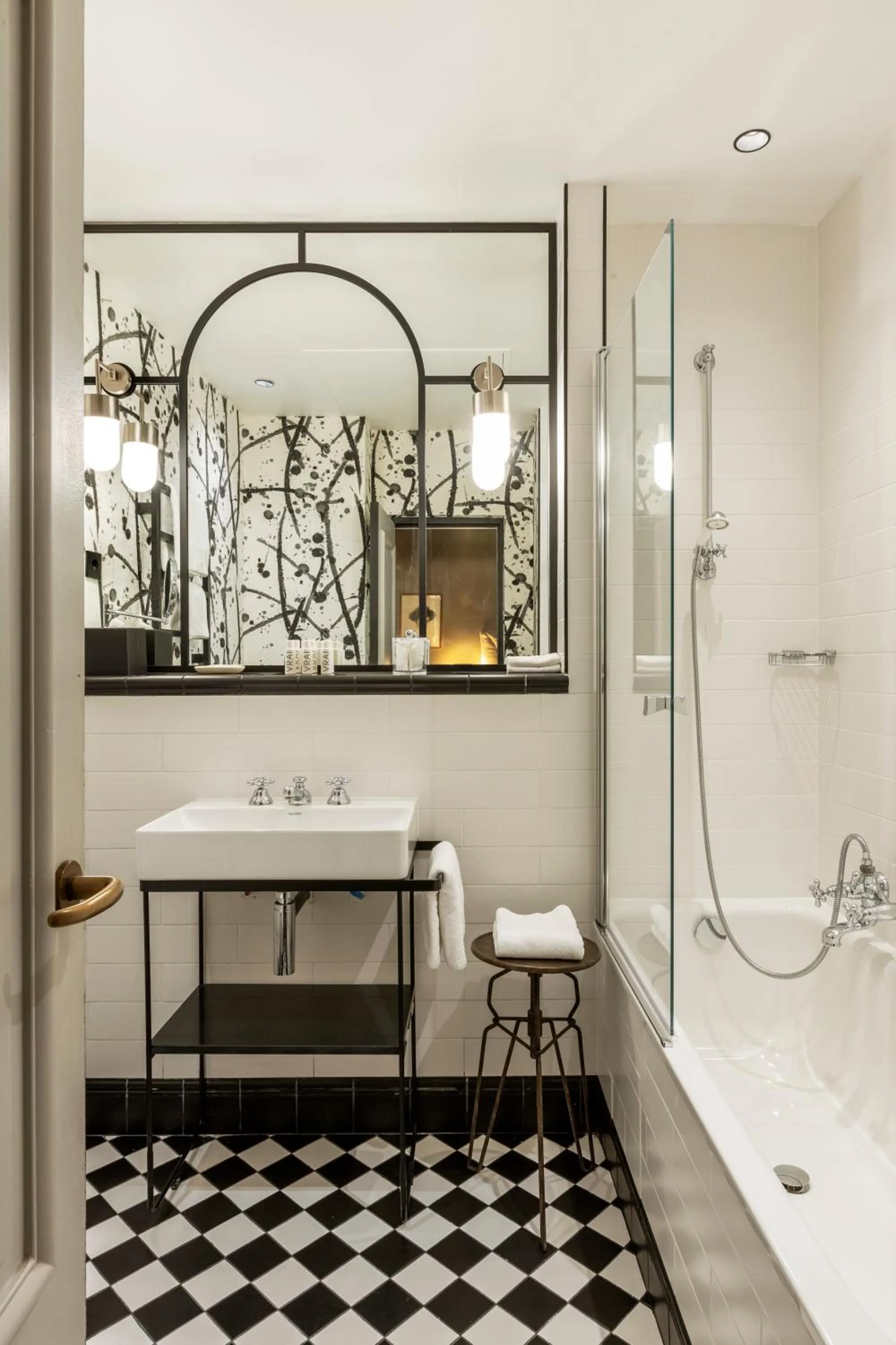 Bathroom in Hôtel Thérèse