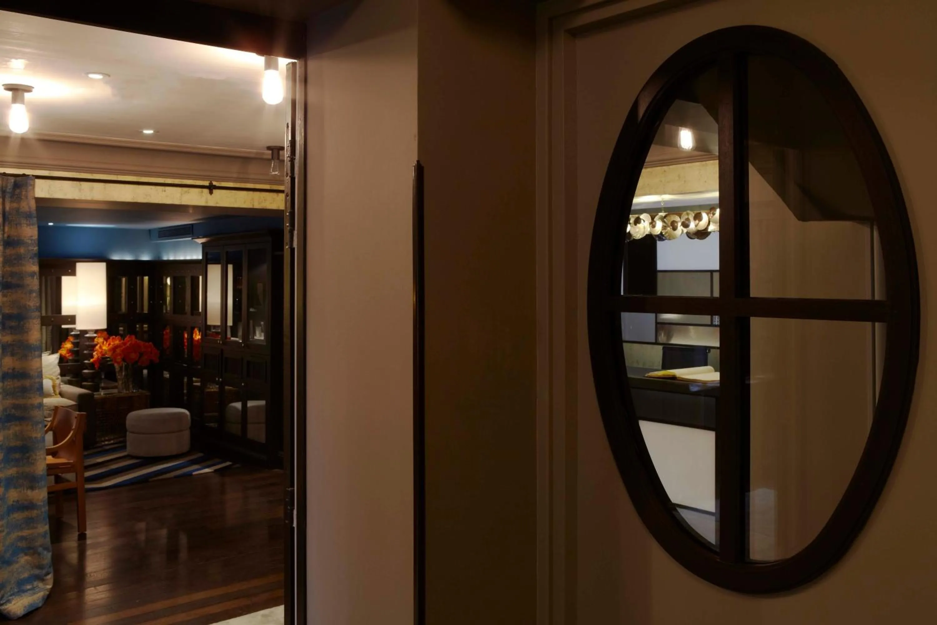 Decorative detail in Hôtel Thérèse