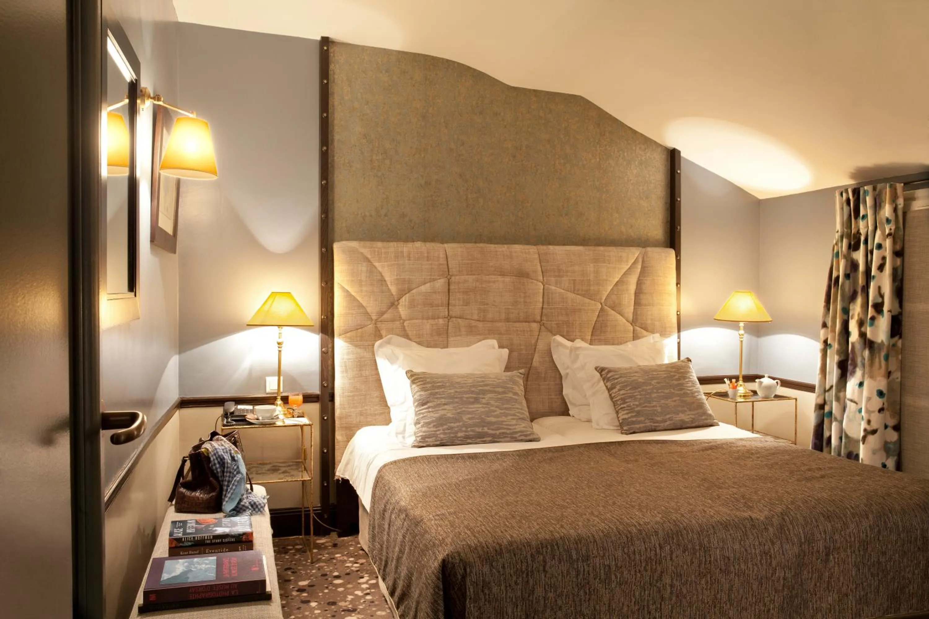 Bed in Hôtel Thérèse