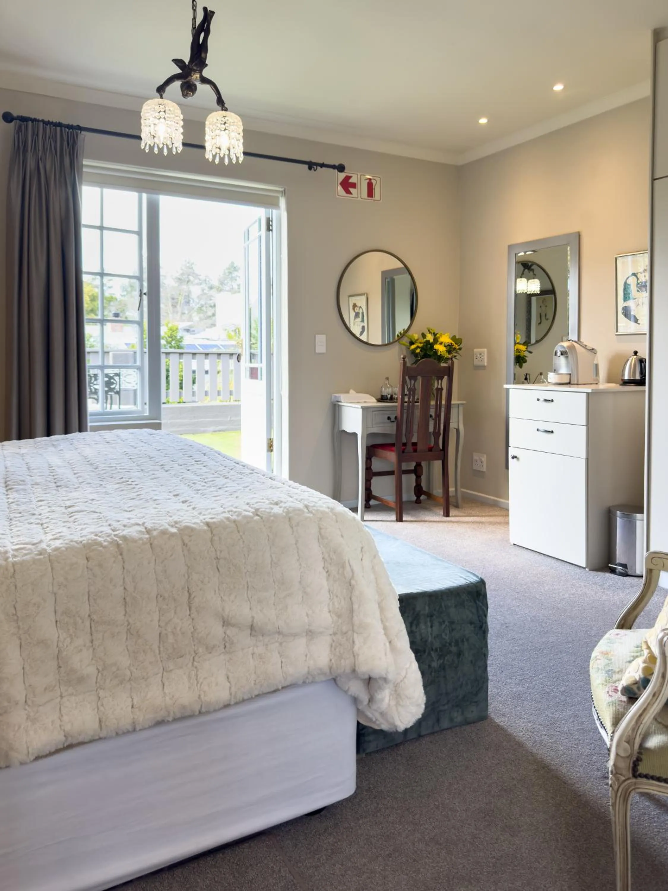 Coffee/tea facilities, Bed in Baruch Guesthouse on Lovell