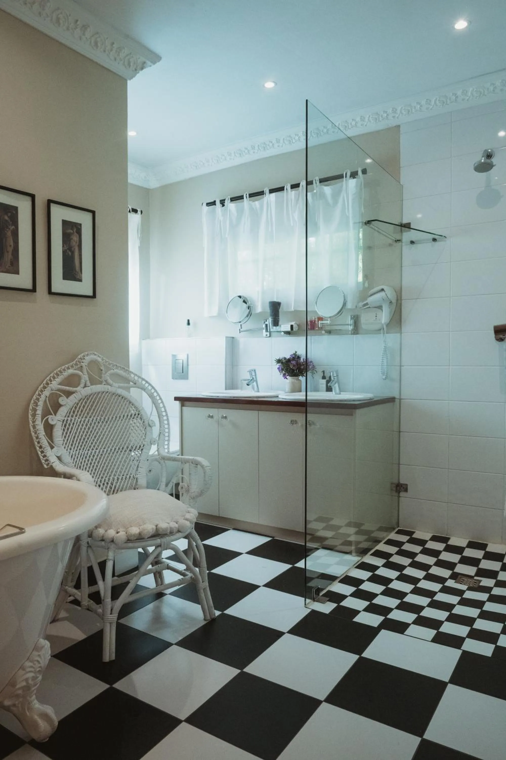 Shower in Baruch Guesthouse on Lovell