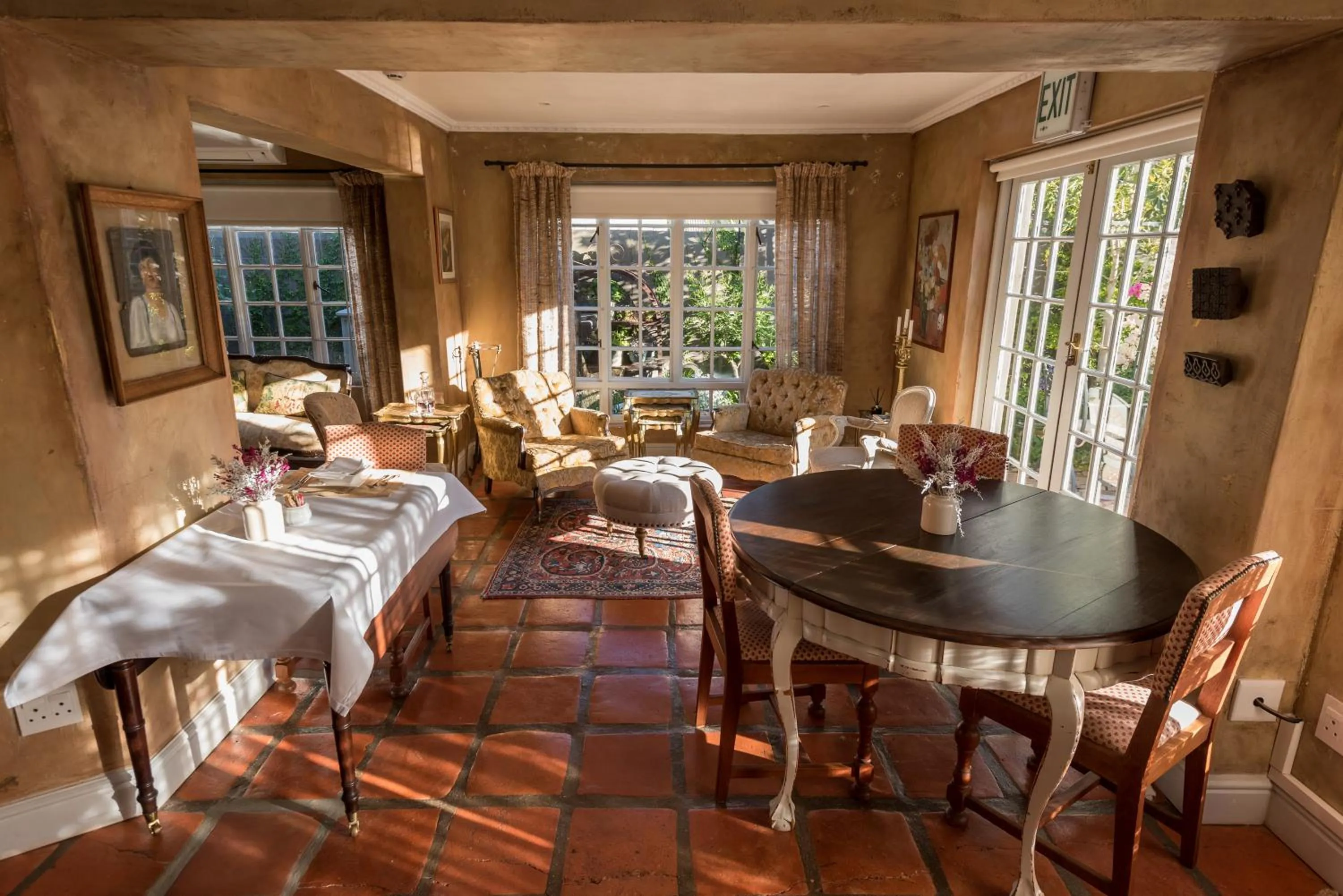 Lounge or bar in Baruch Guesthouse on Lovell