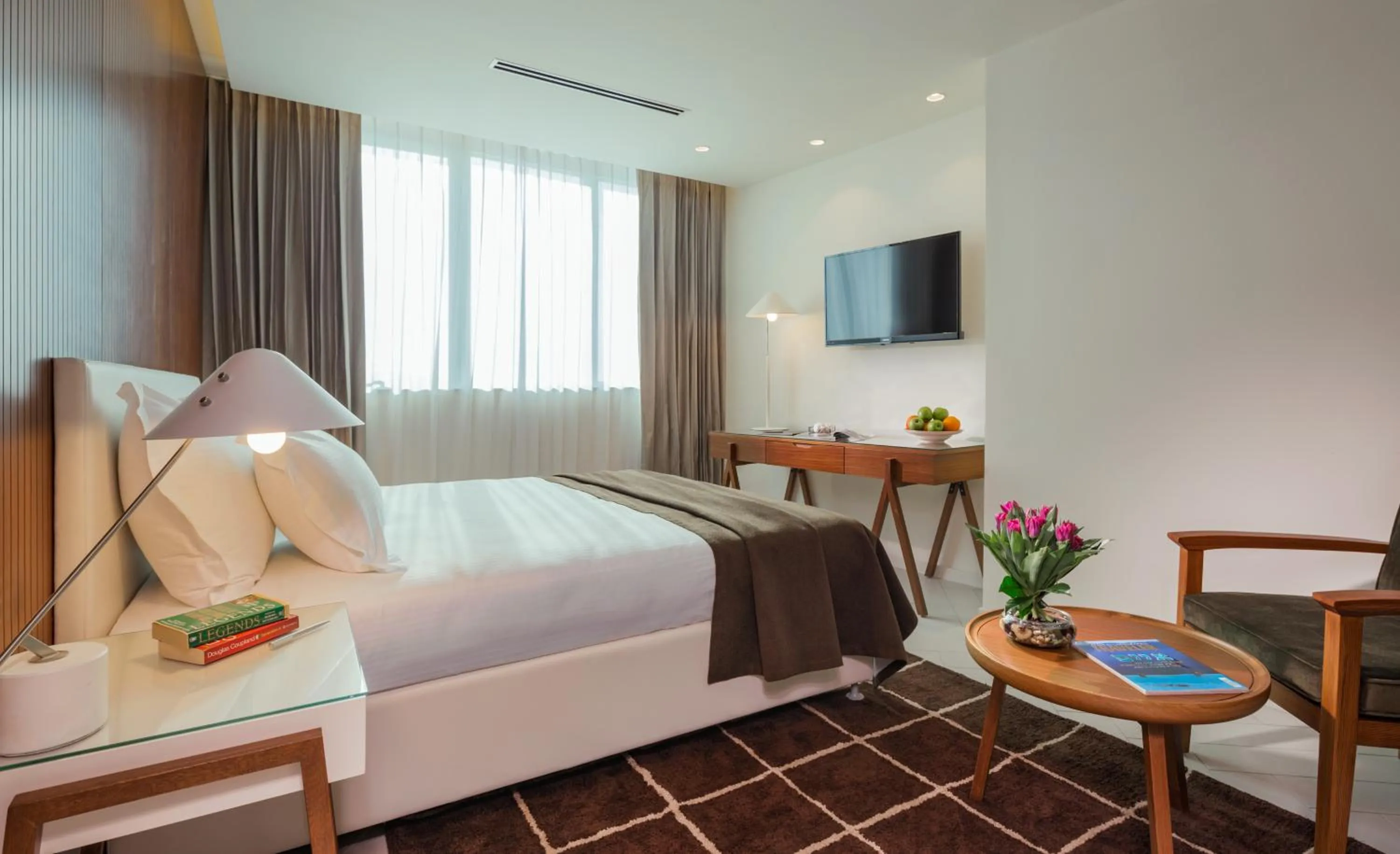 Photo of the whole room, Bed in Prima Millennium