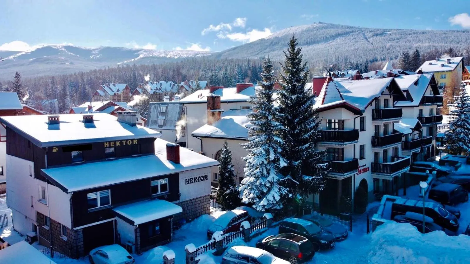 Property building in Willa Hektor