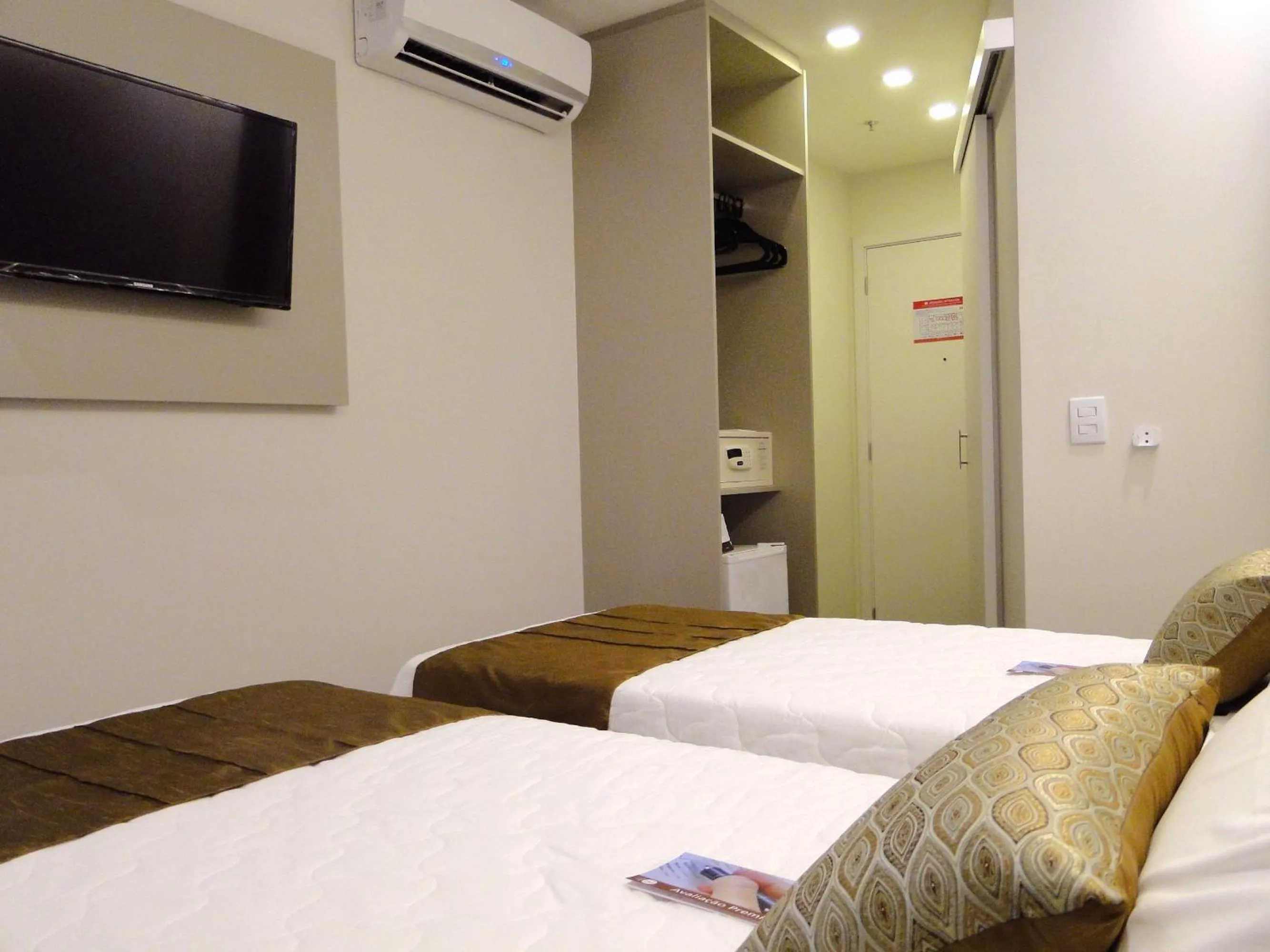 Bedroom, Bed in Tulip Inn Vila Velha