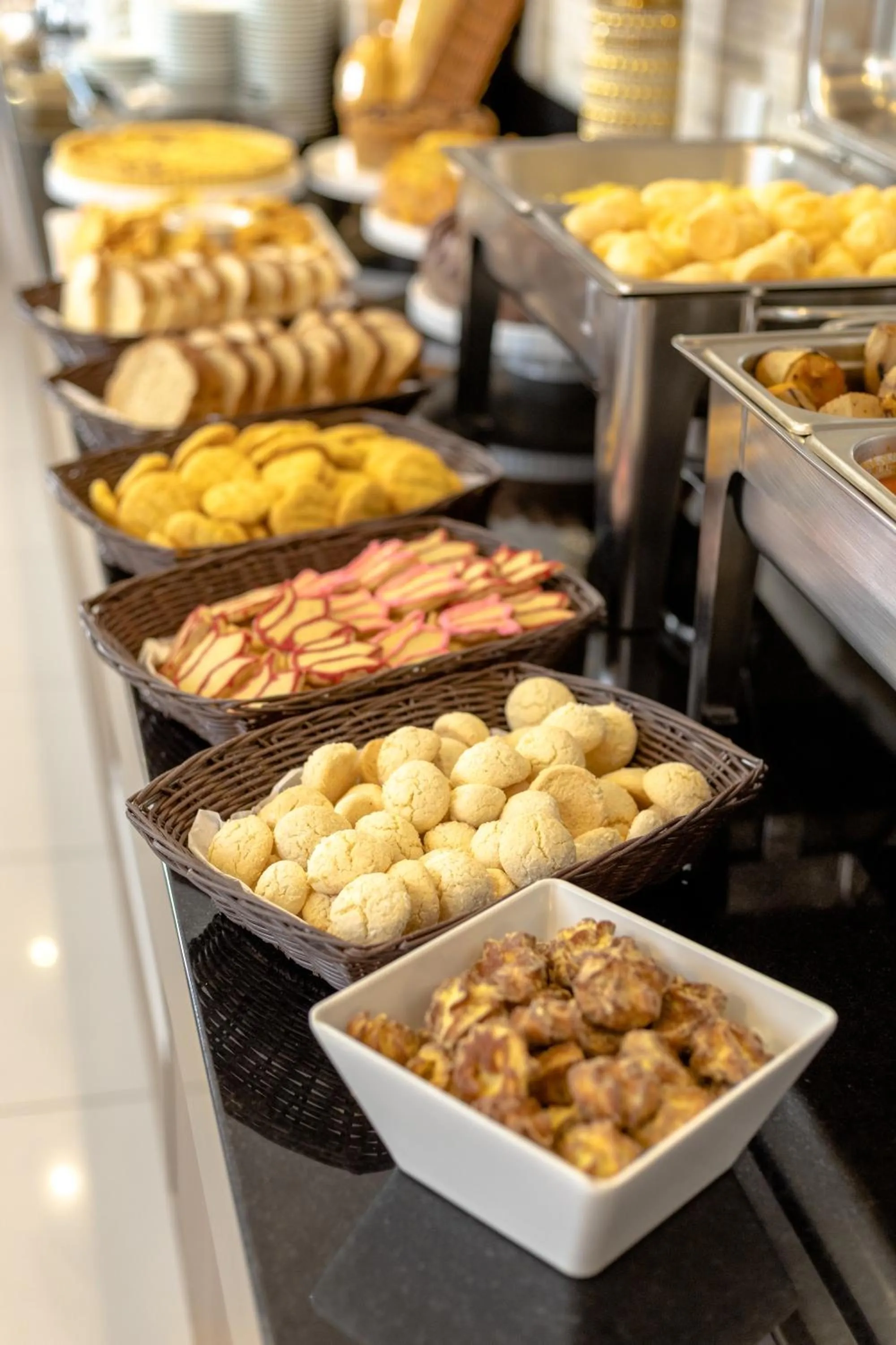 Buffet breakfast in Tulip Inn Vila Velha
