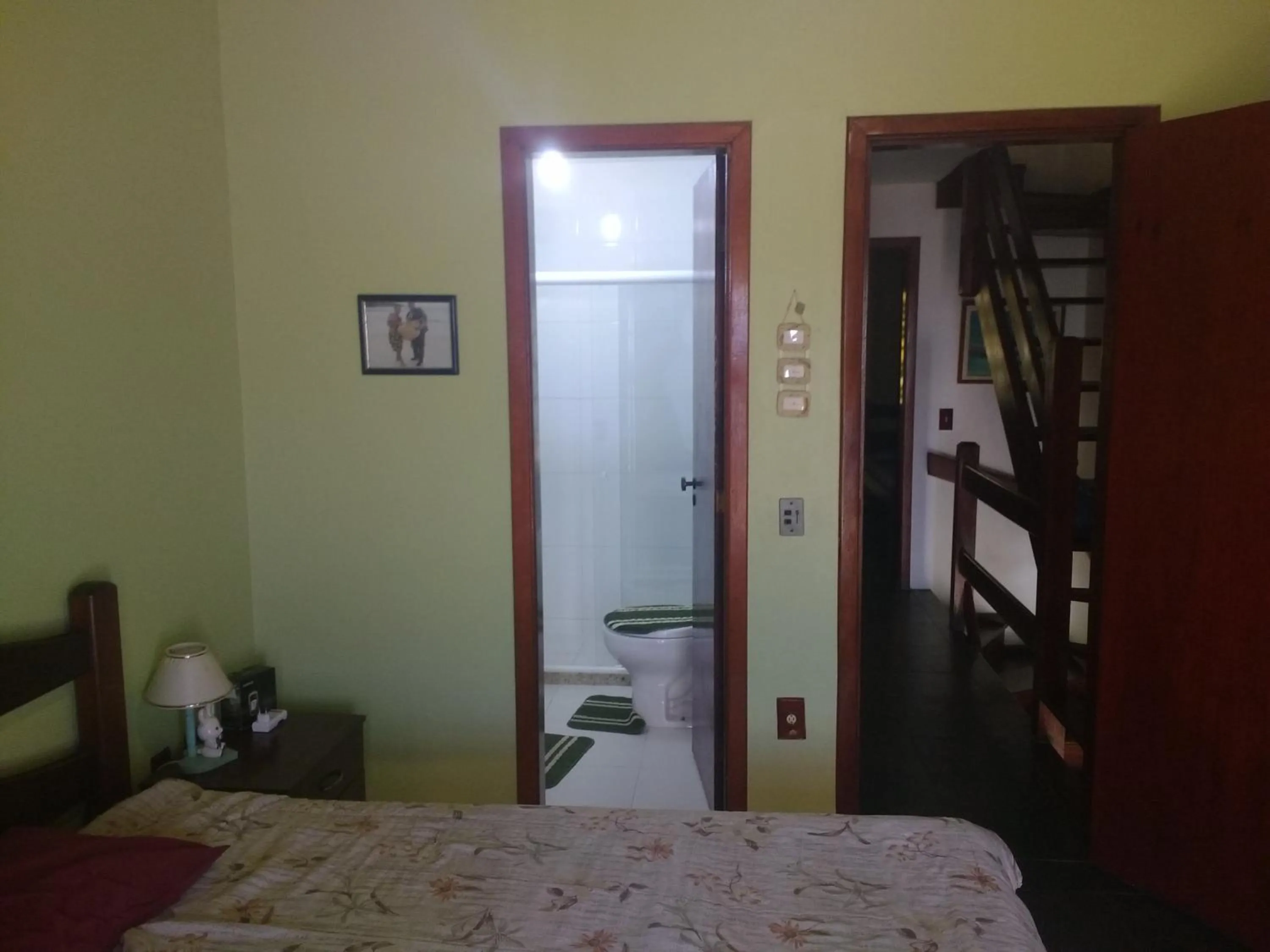 Bed in Casa 4 quartos Condomínio em Frente a Praia Grande