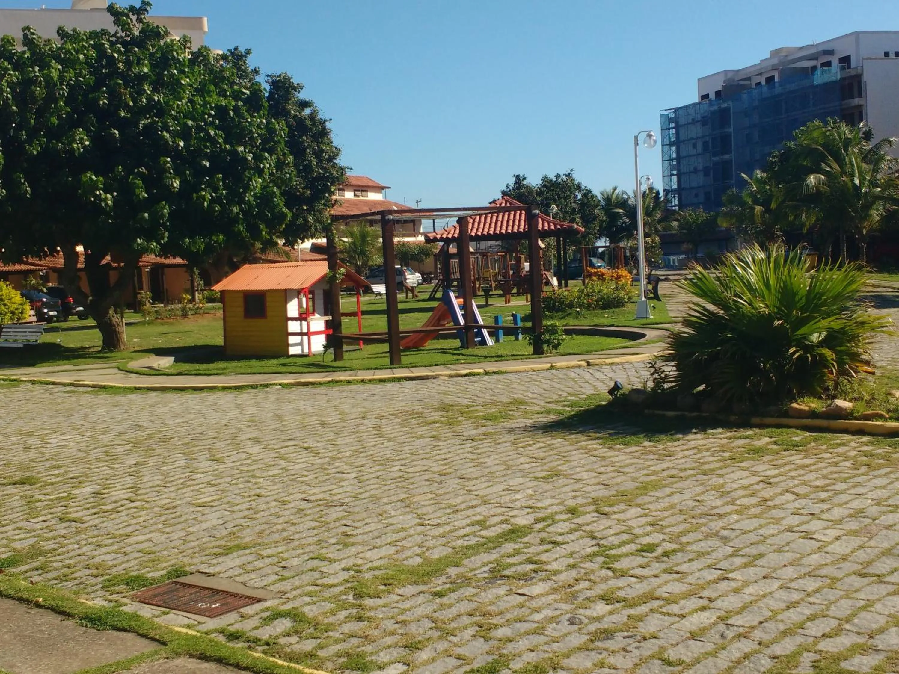 Facade/entrance in Casa 4 quartos Condomínio em Frente a Praia Grande