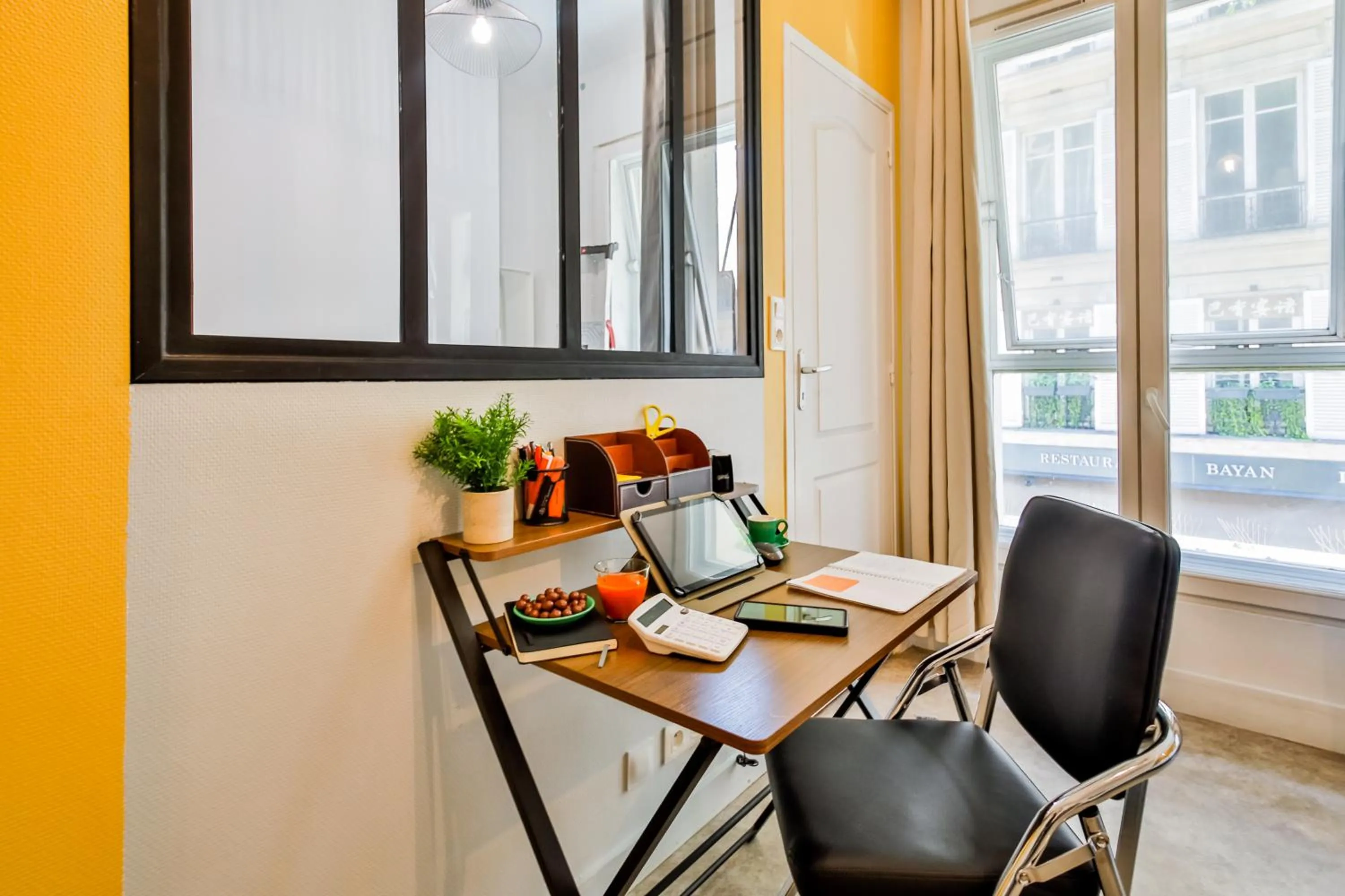 Seating area in WS Hôtel de Ville - Le Marais