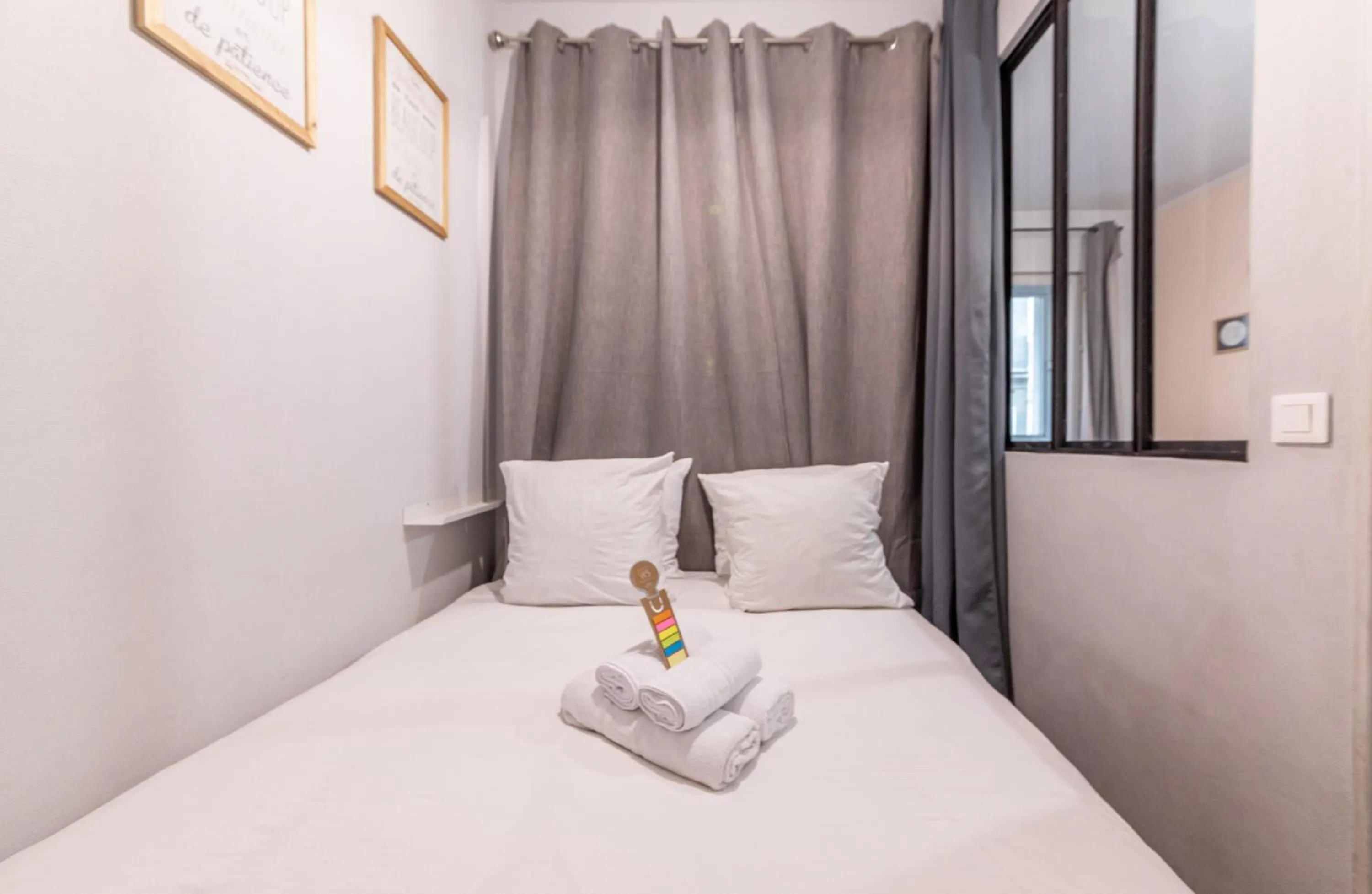 Bed in WS Hôtel de Ville - Le Marais