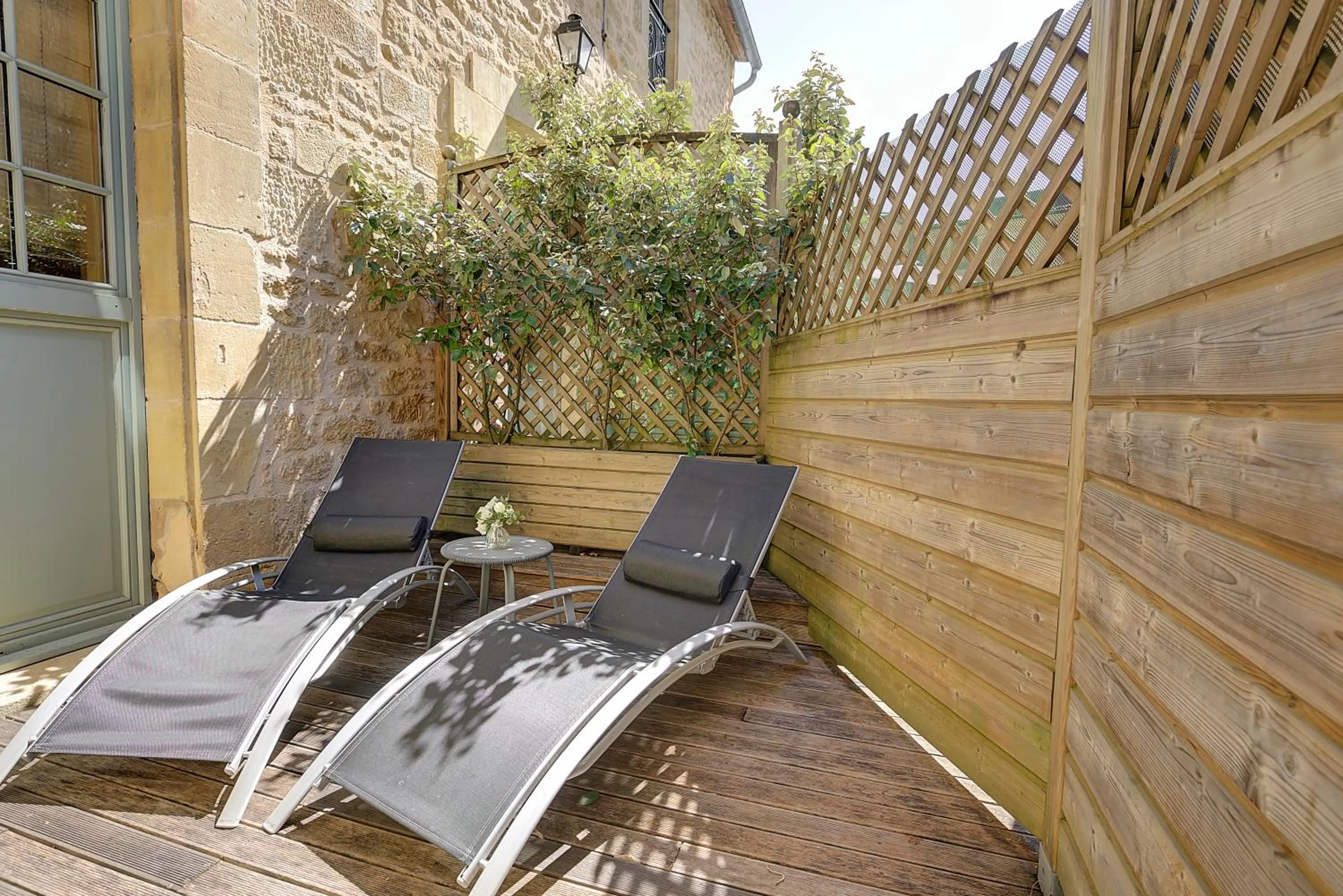 Patio in La Villa des Consuls - Gîte de tourisme de charme