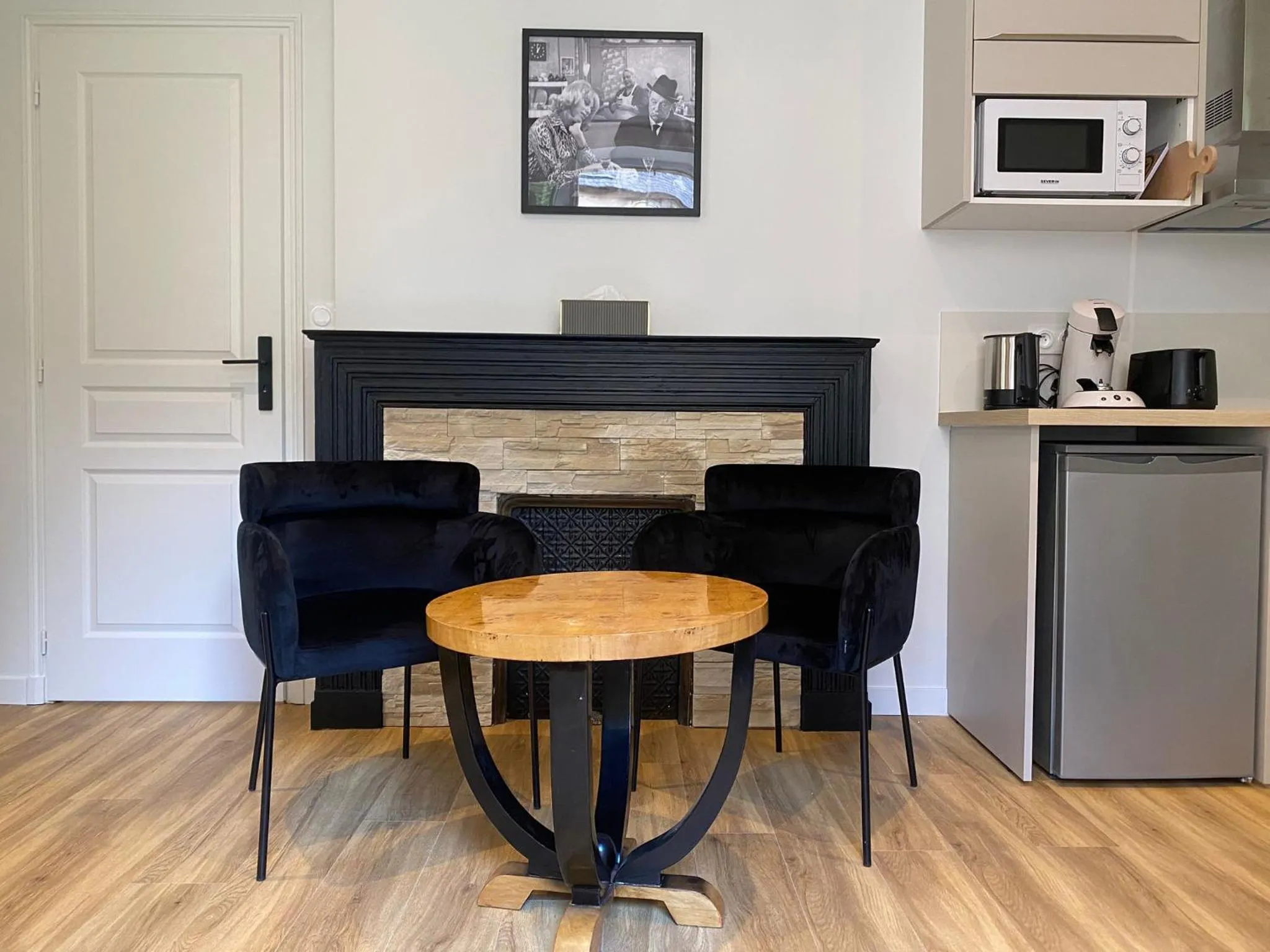 fireplace in La Villa des Consuls - Gîte de tourisme de charme