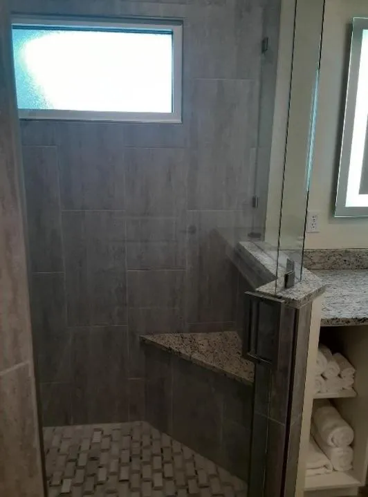 The Rivers Edge Motel