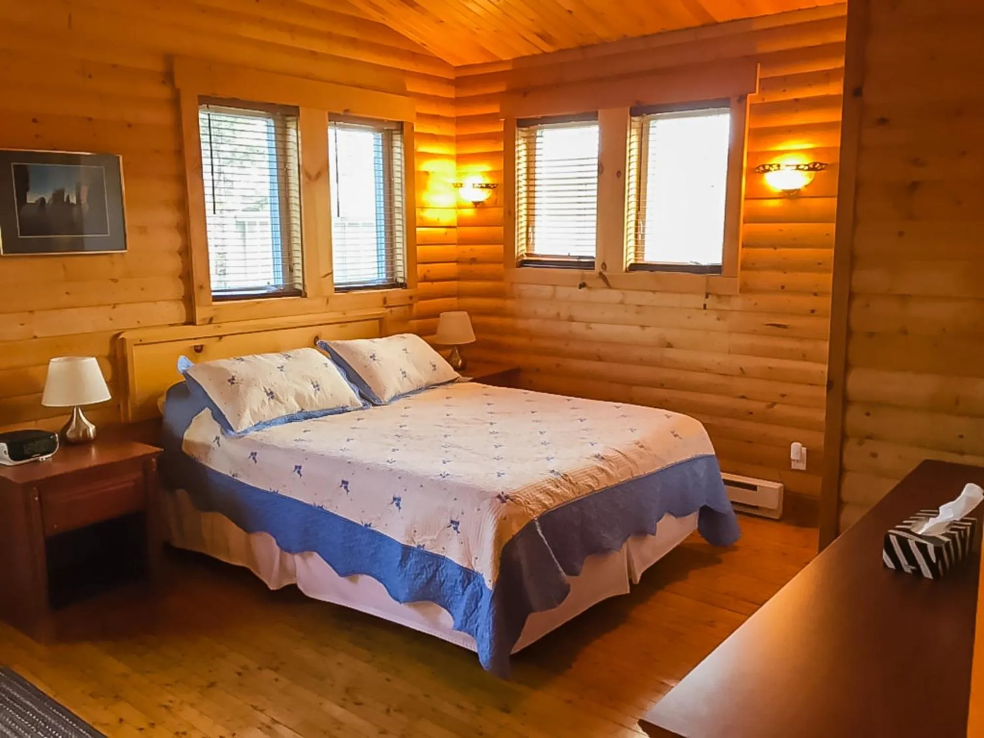 Bed in Hillside Cottages