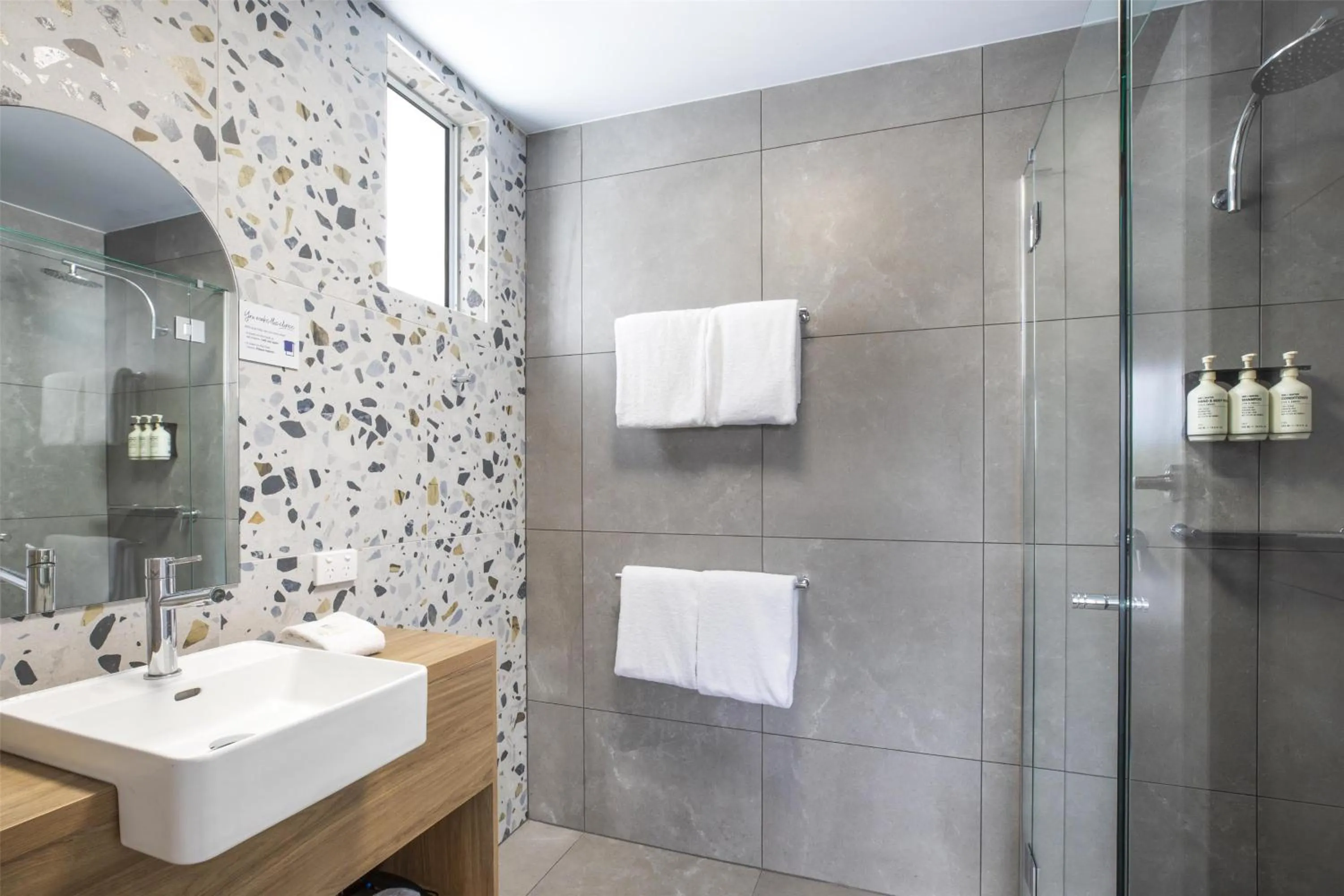 Bathroom in Nightcap at Queens Beach Hotel