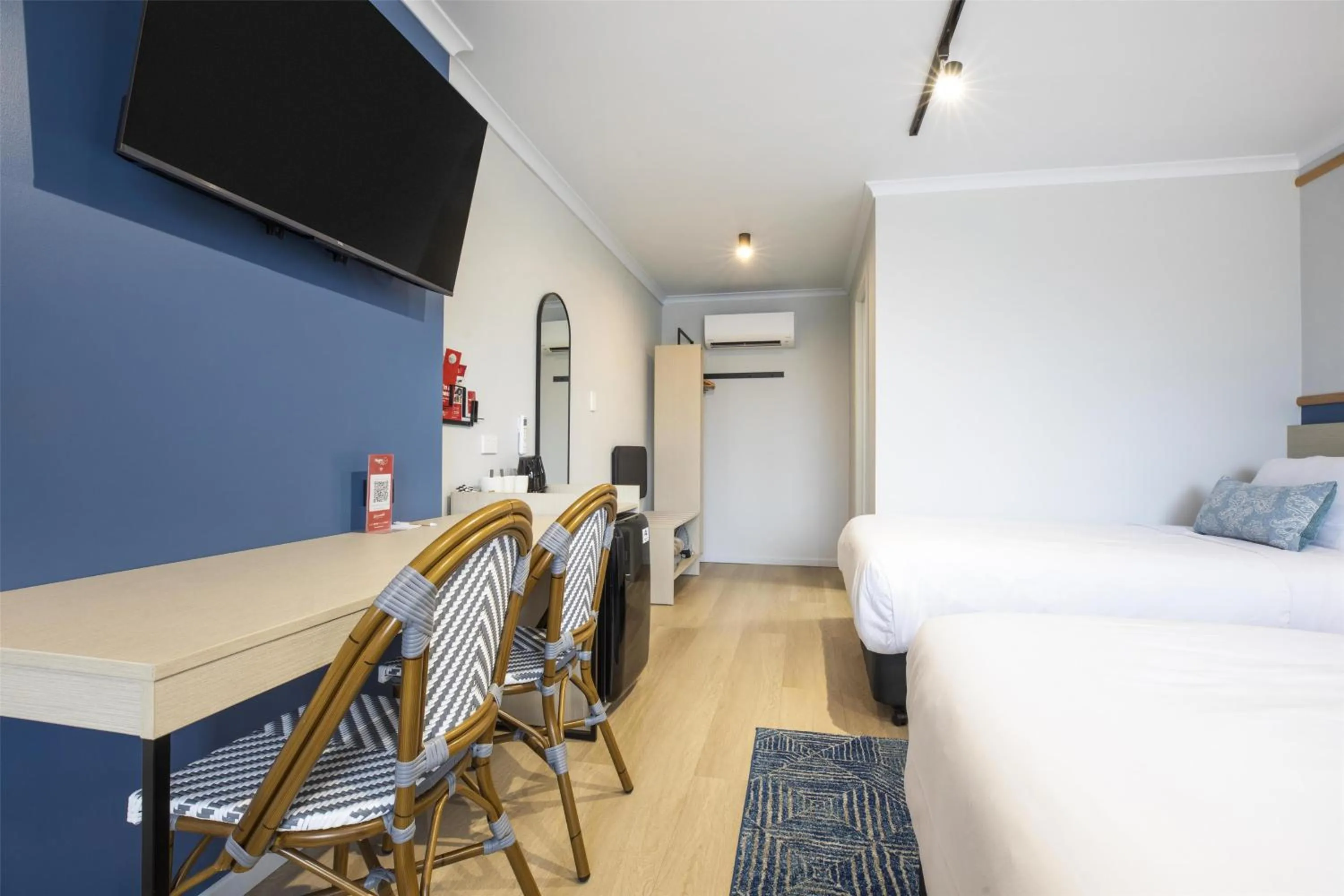 Other, Bed in Nightcap at Queens Beach Hotel