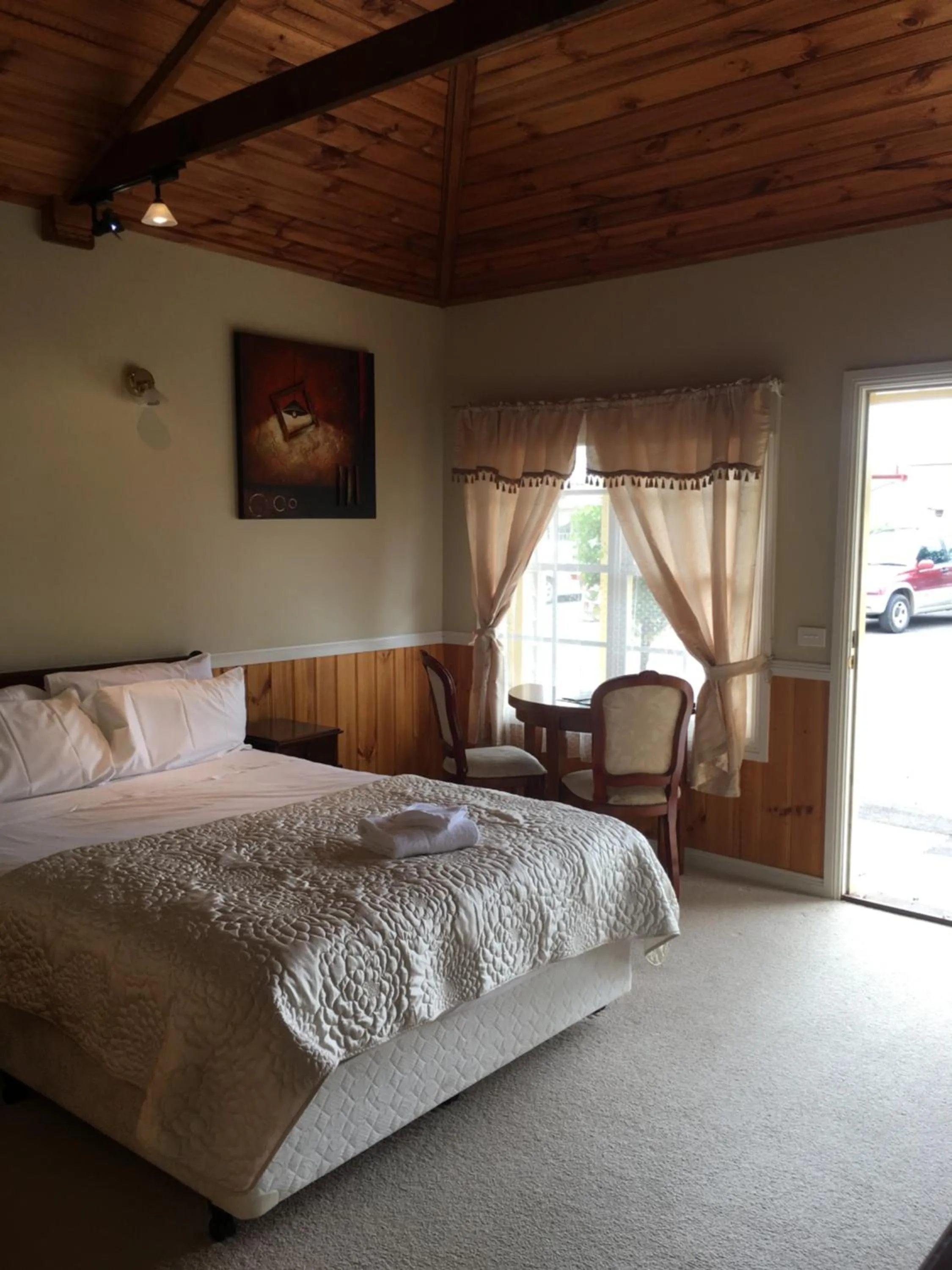 Photo of the whole room, Bed in Winchelsea Motel