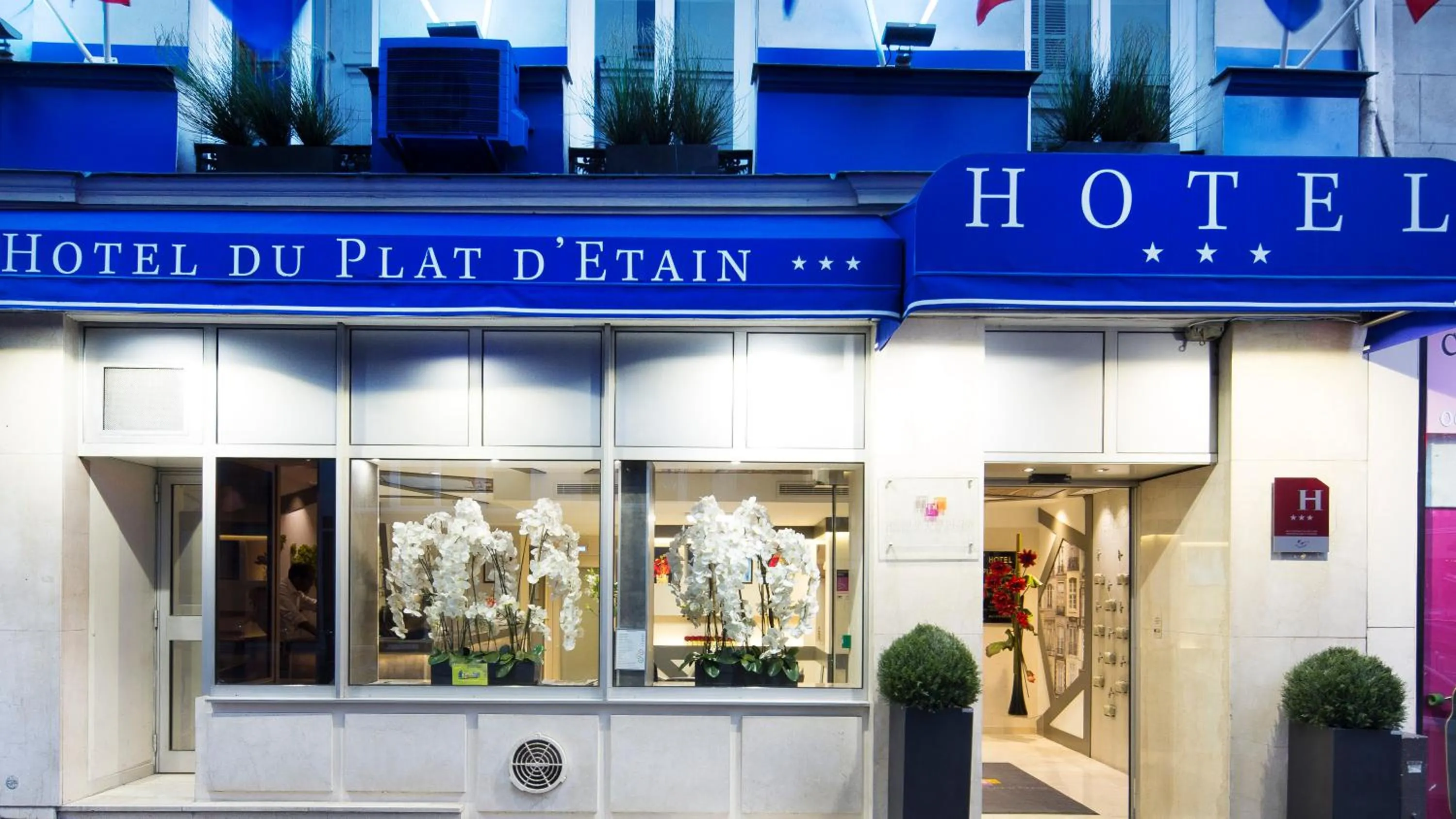 Property building in Hôtel du Plat d'Etain