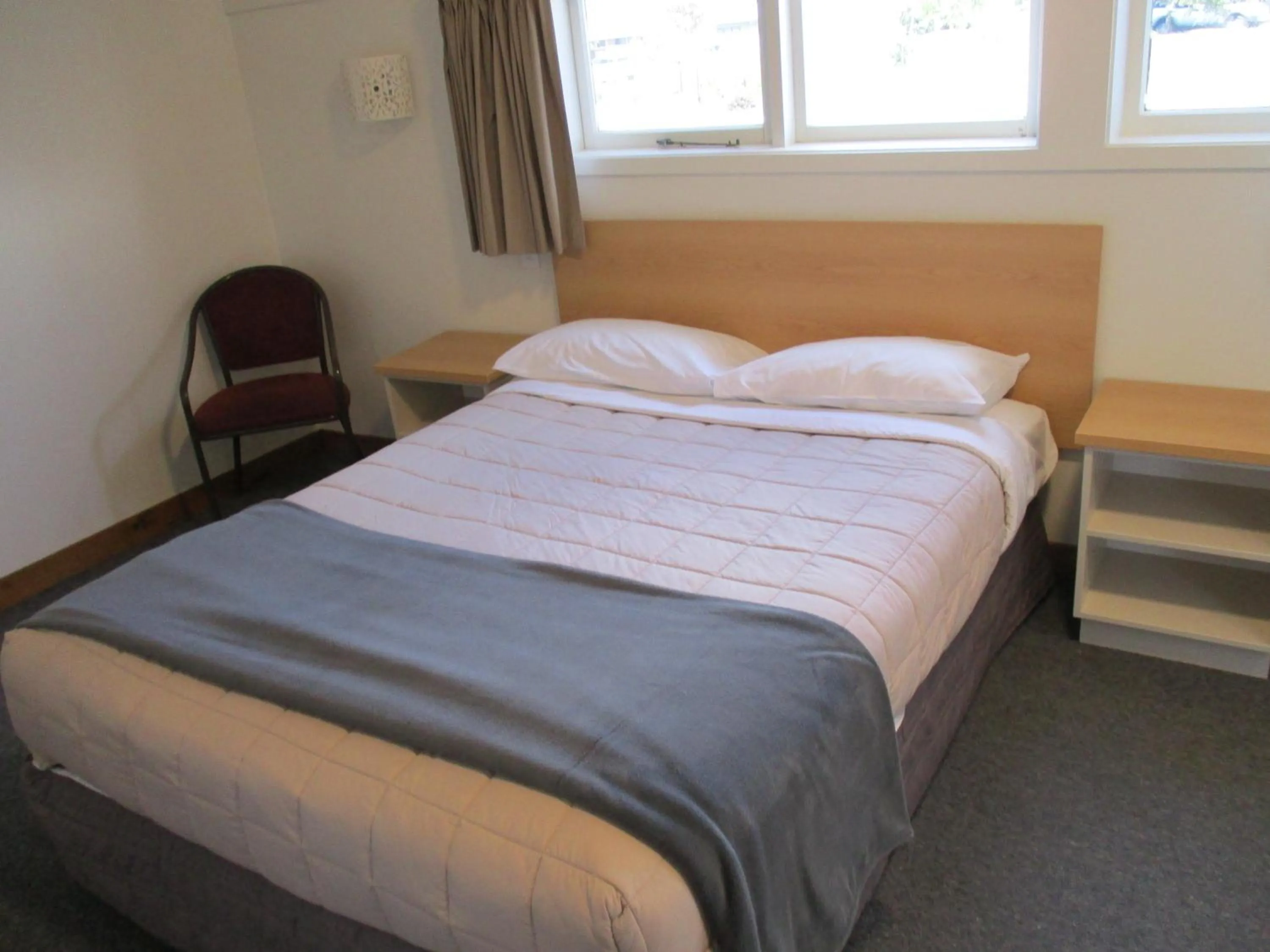 Bed in The Redwood Hotel