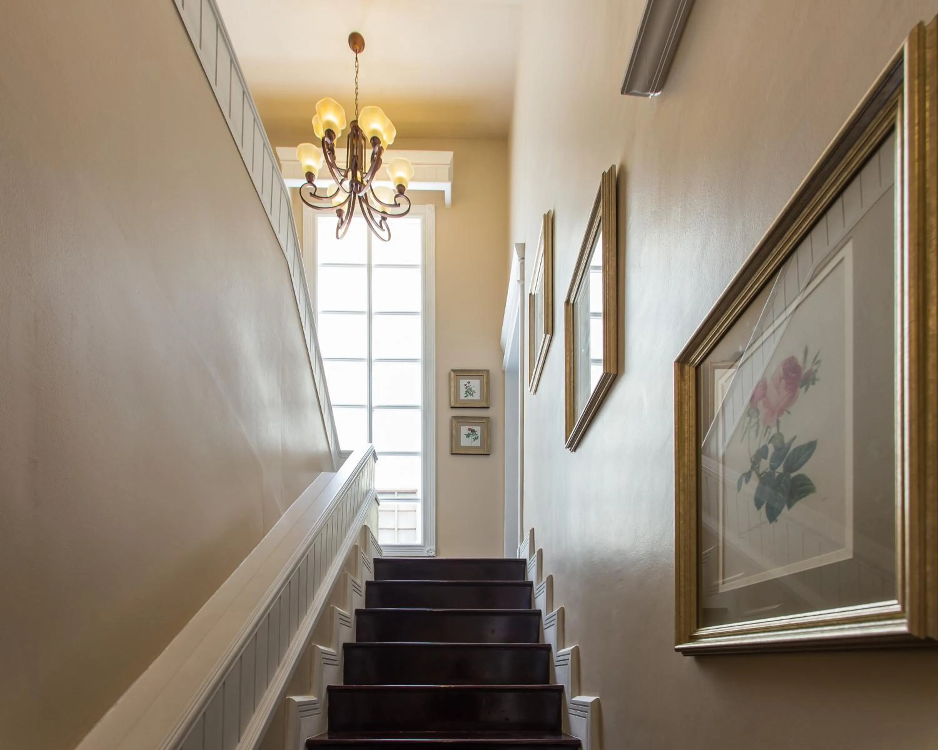 Property building in The Lek Aree