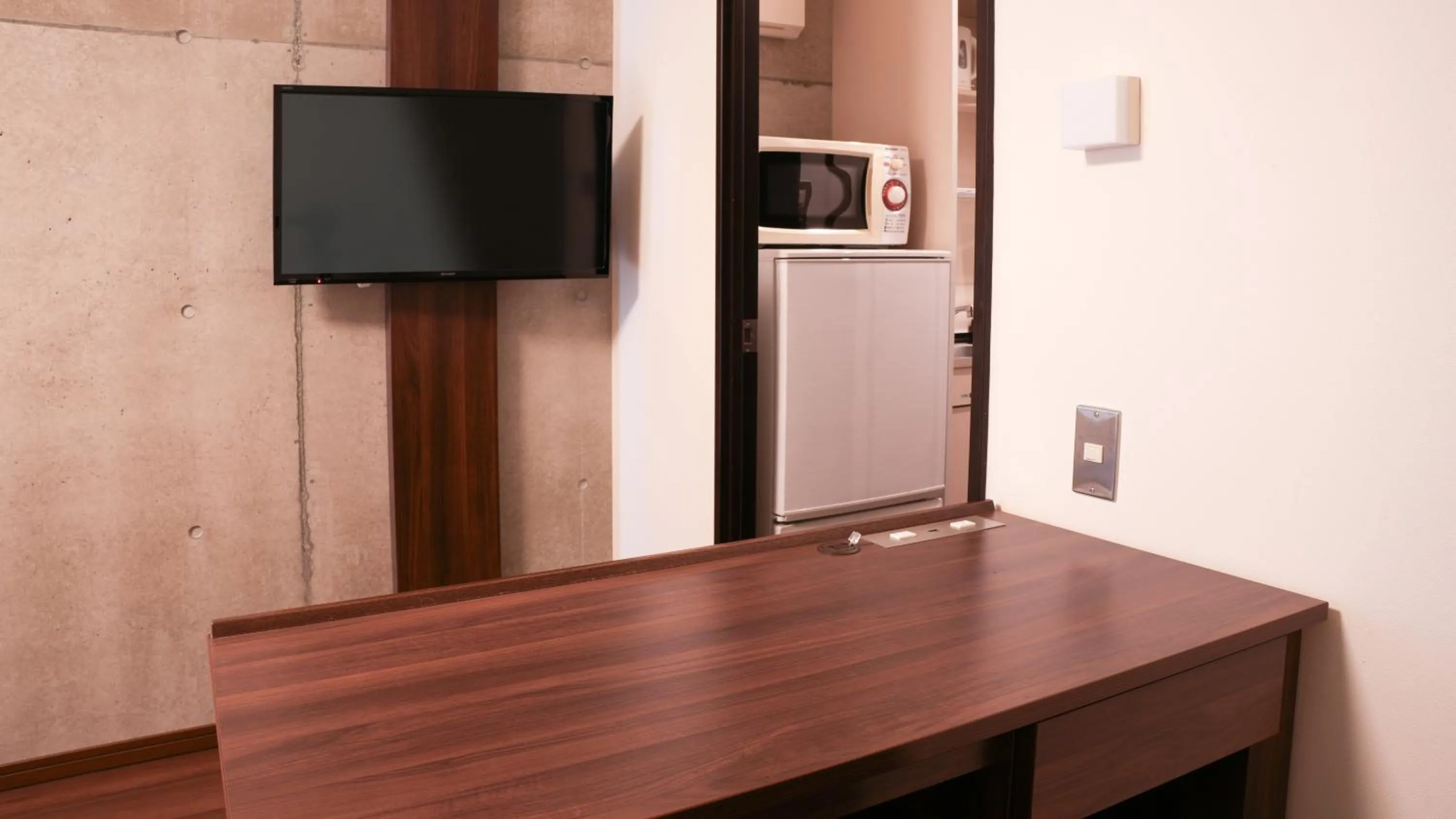 TV and multimedia in The BREAKFAST HOTEL PORTO Ishigakijima