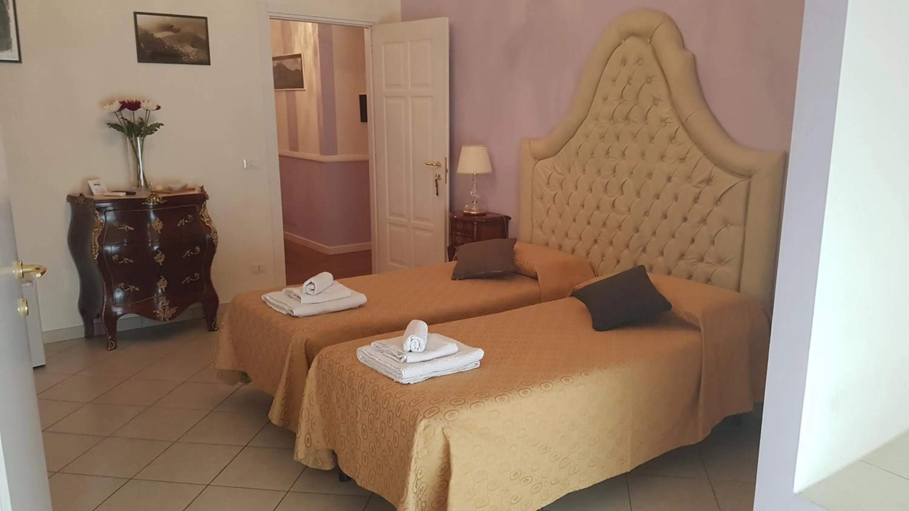 Bedroom in B&B TORRE DEI SARACENI