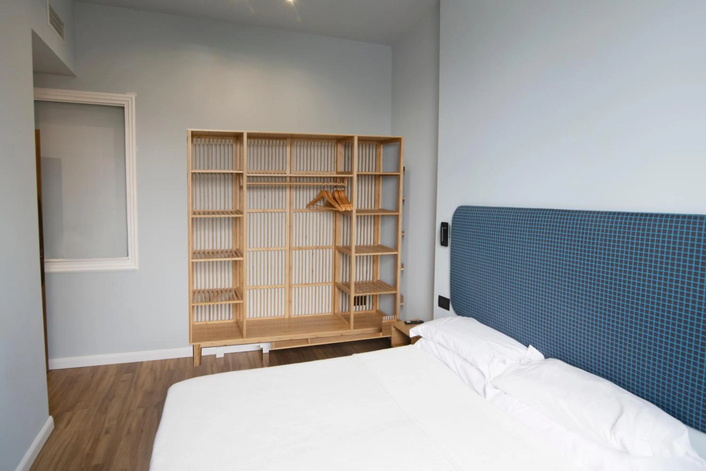 Bedroom, Bed in Albium Hotel