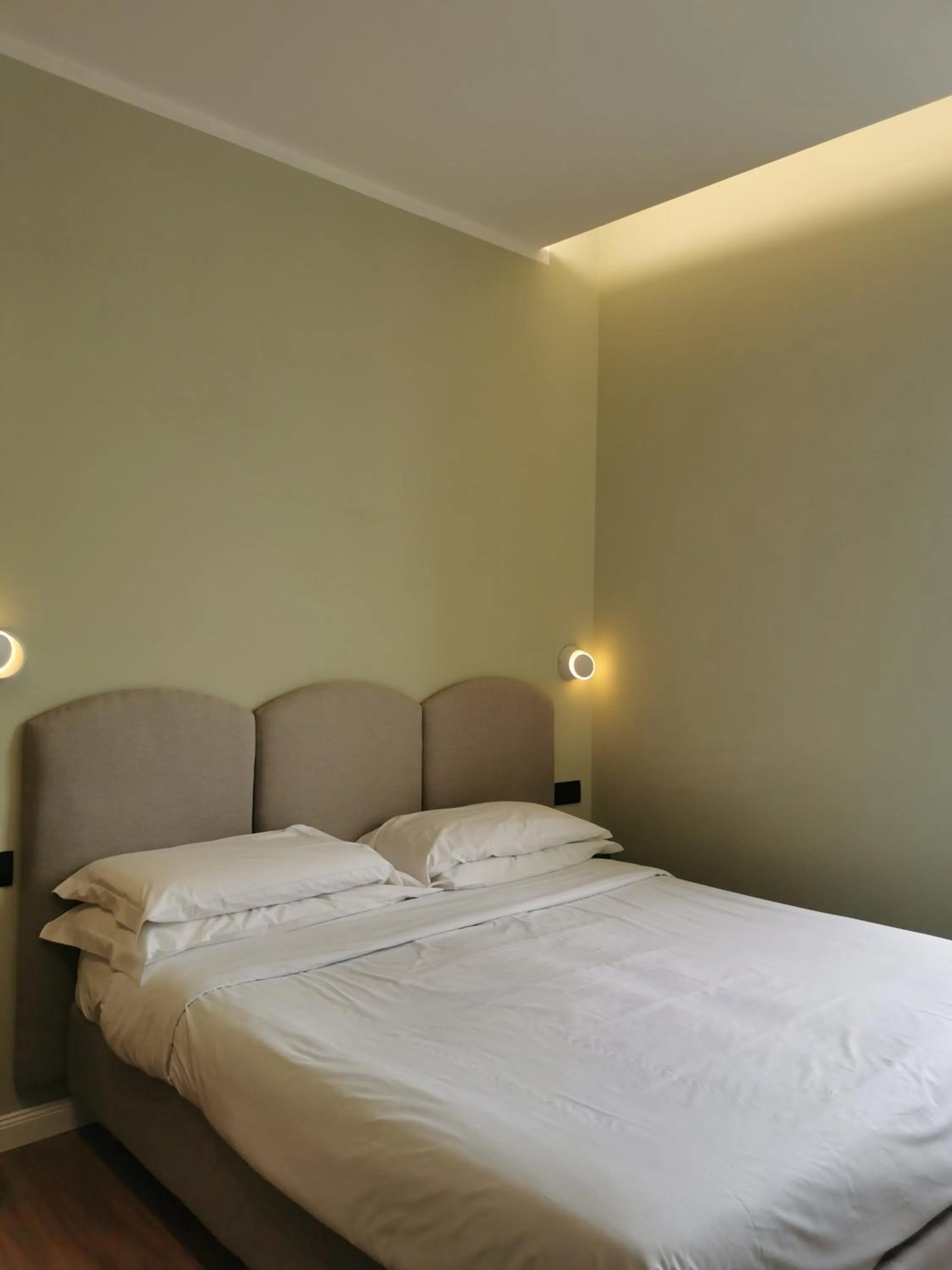 Bed in Albium Hotel