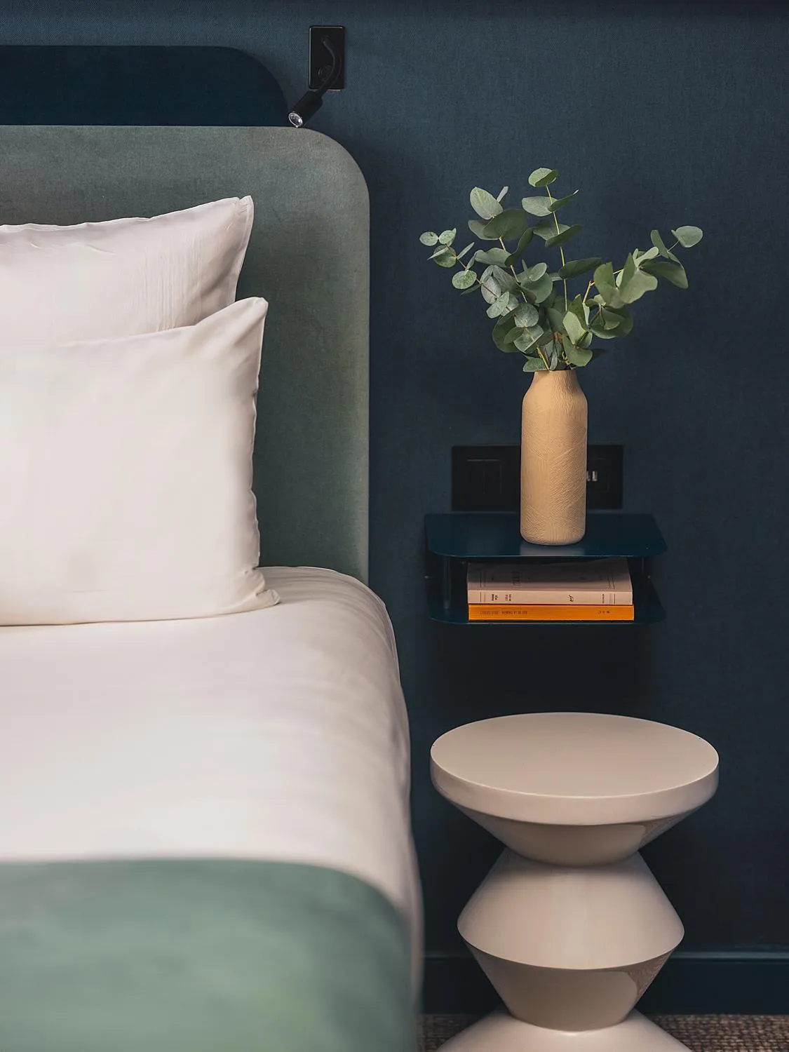 Decorative detail, Bed in Bob Hotel