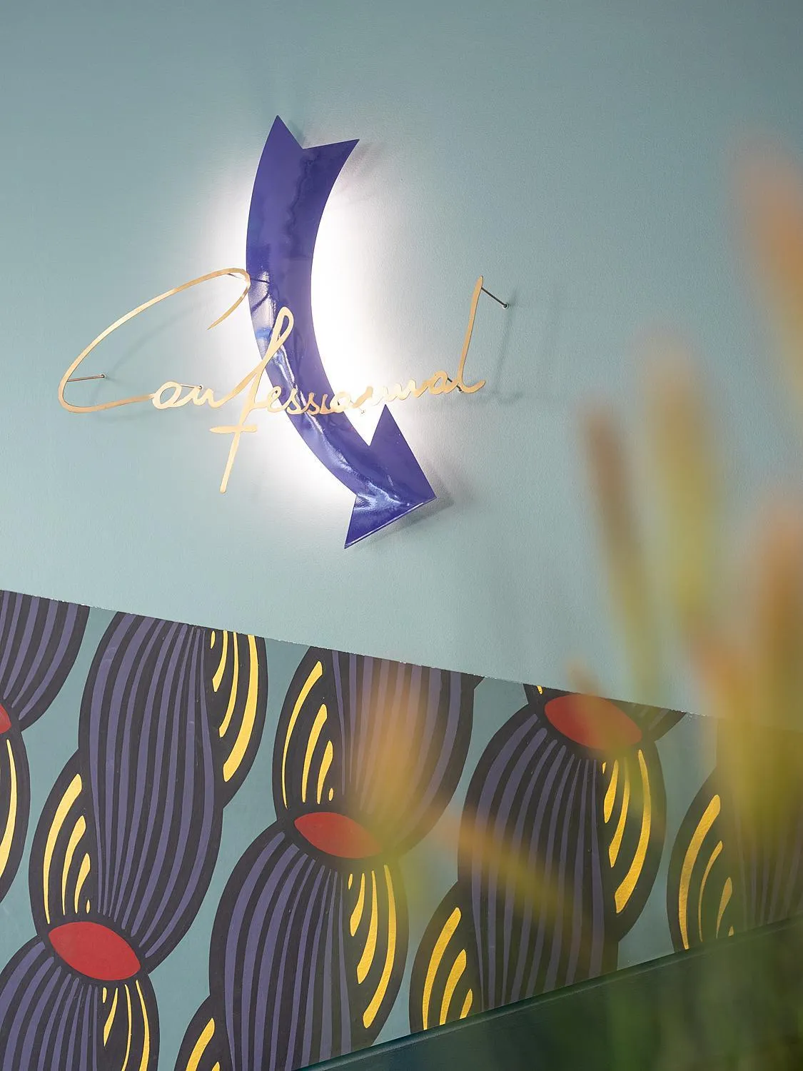 Decorative detail in Bob Hotel