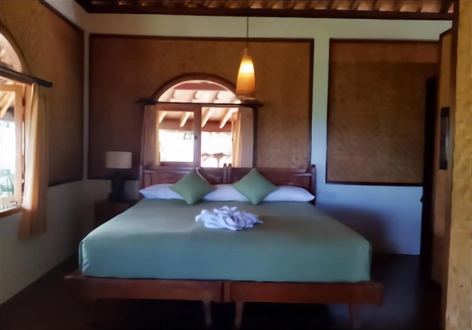 Bed in Bali Mountain Retreat