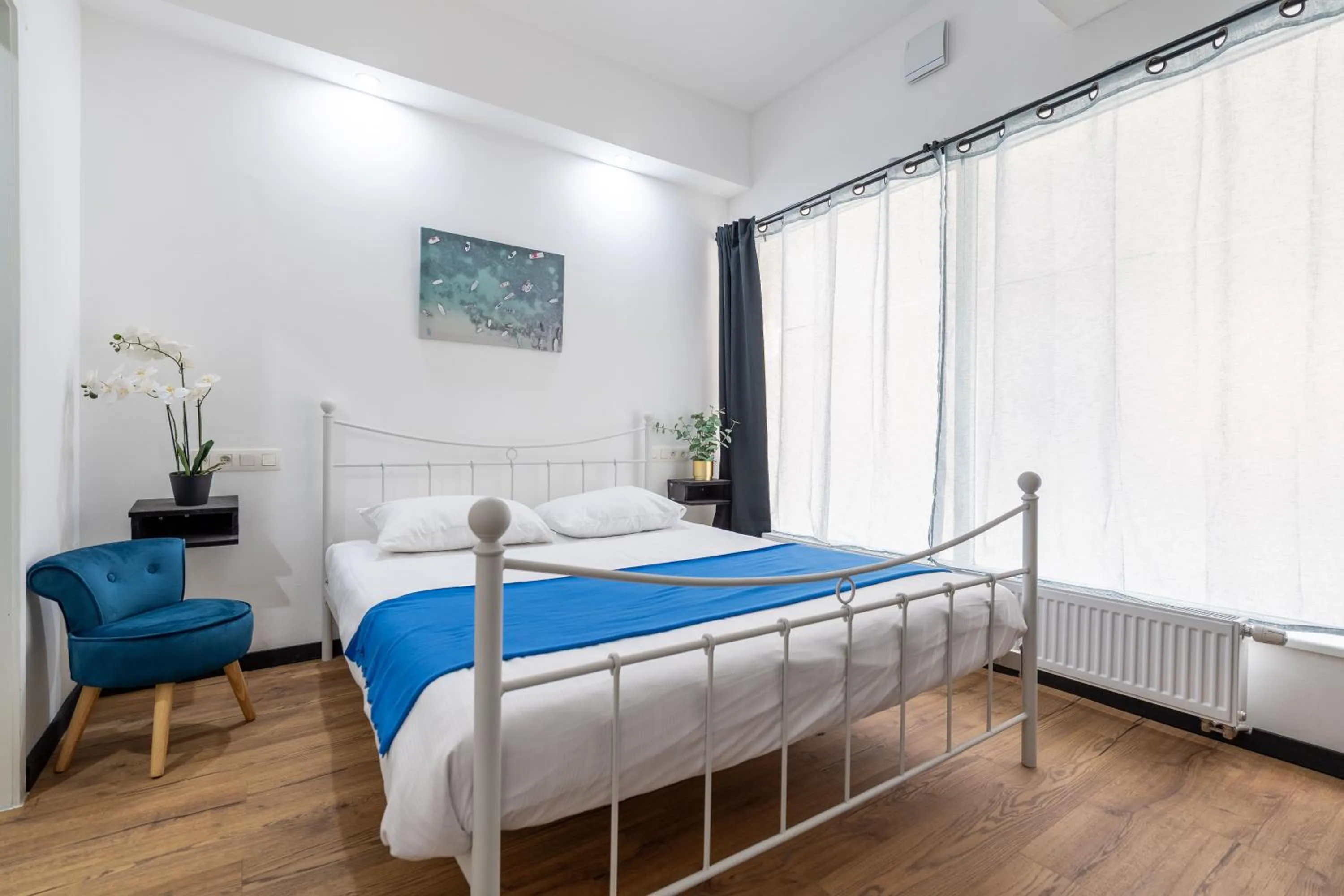 Bed in Hotel Le Grand Colombier