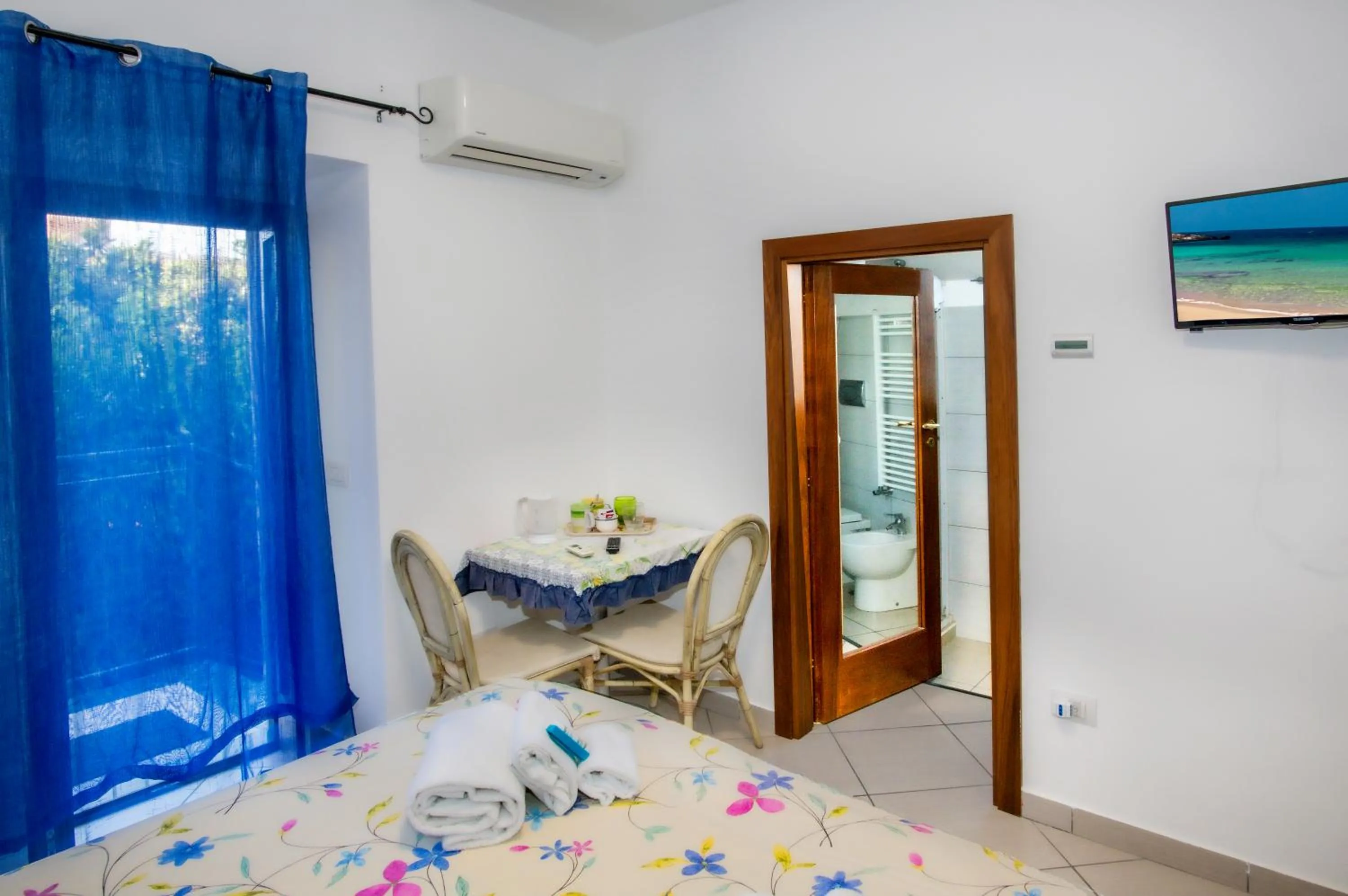 Photo of the whole room, Bed in Casa Aristide