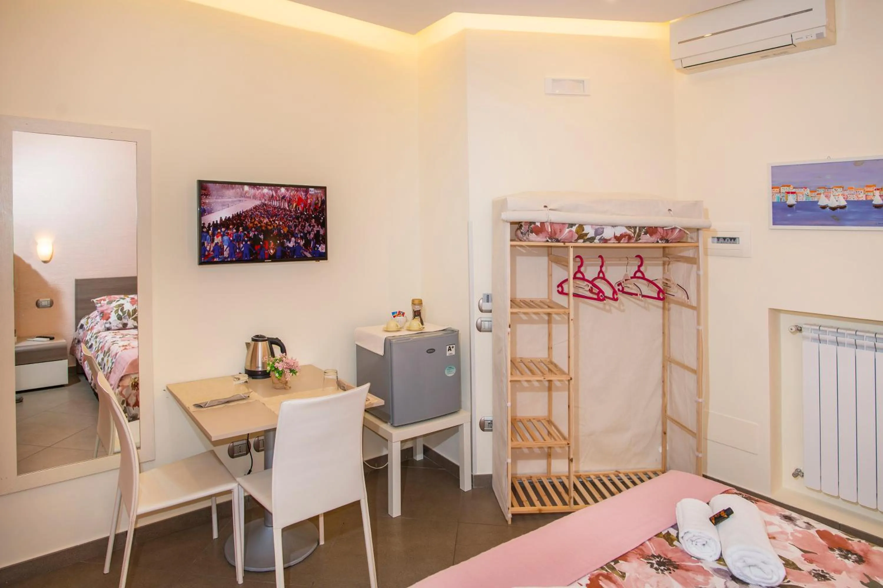 Photo of the whole room, Bed in Casa Aristide