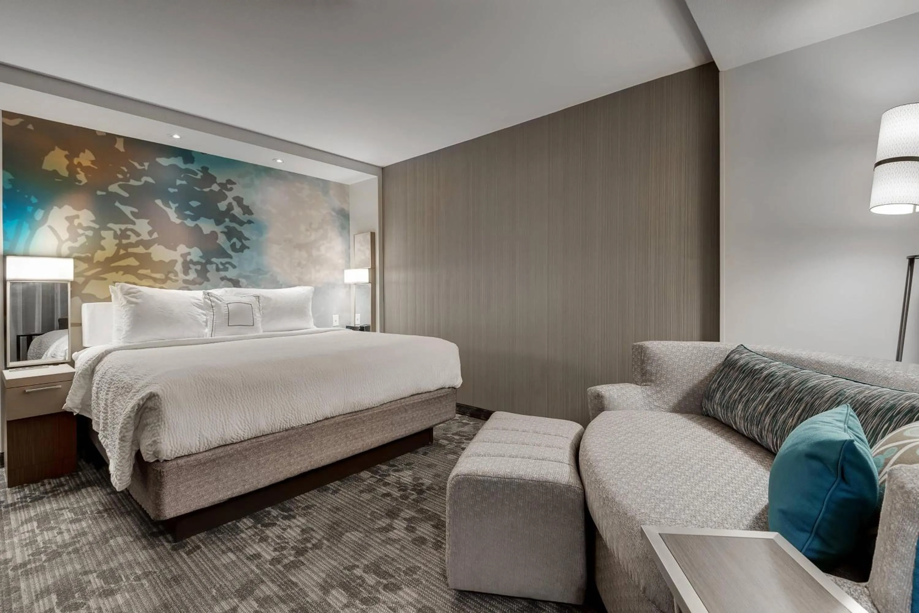 Photo of the whole room, Bed in Courtyard by Marriott Ardmore