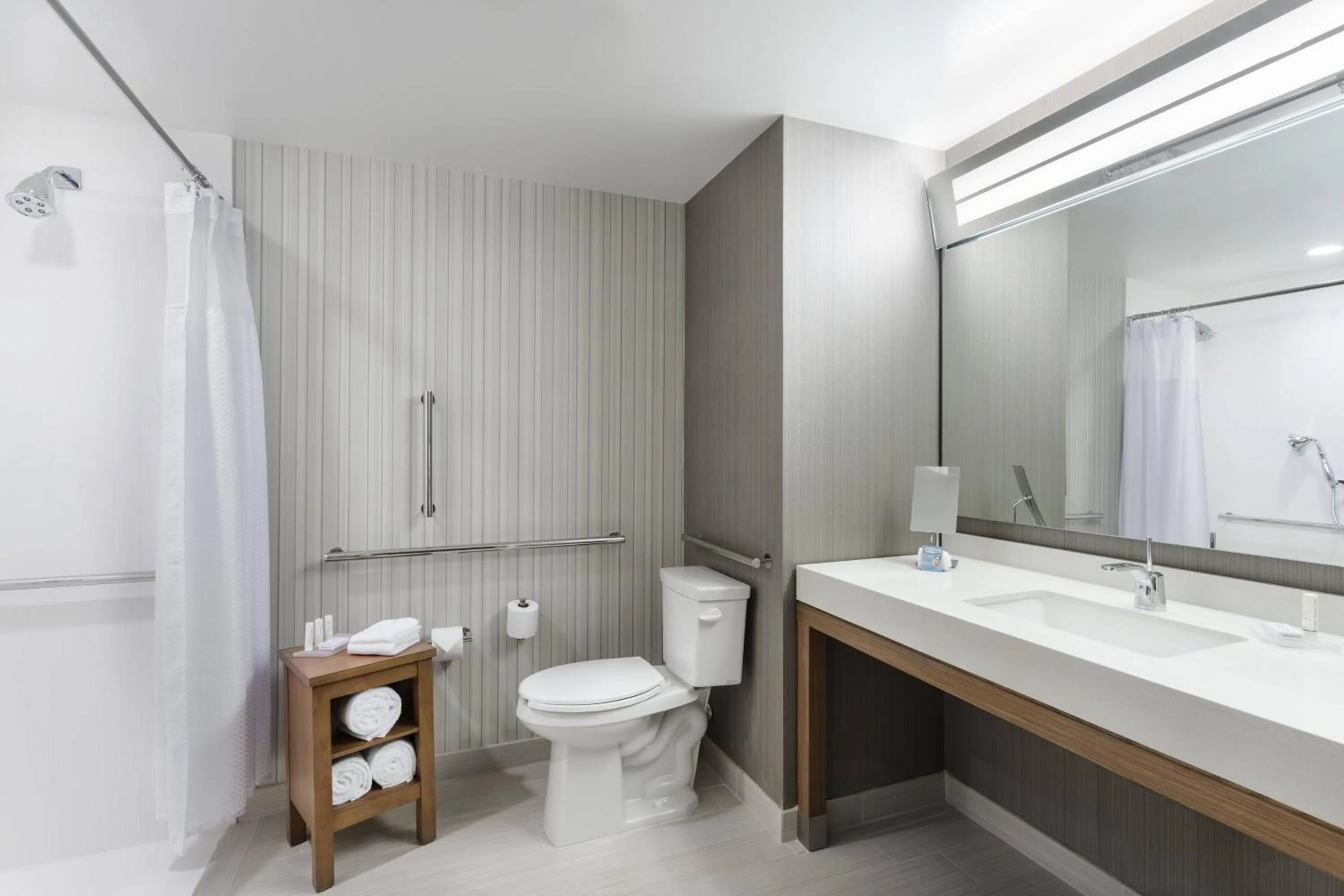 Bathroom in Courtyard by Marriott Ruston