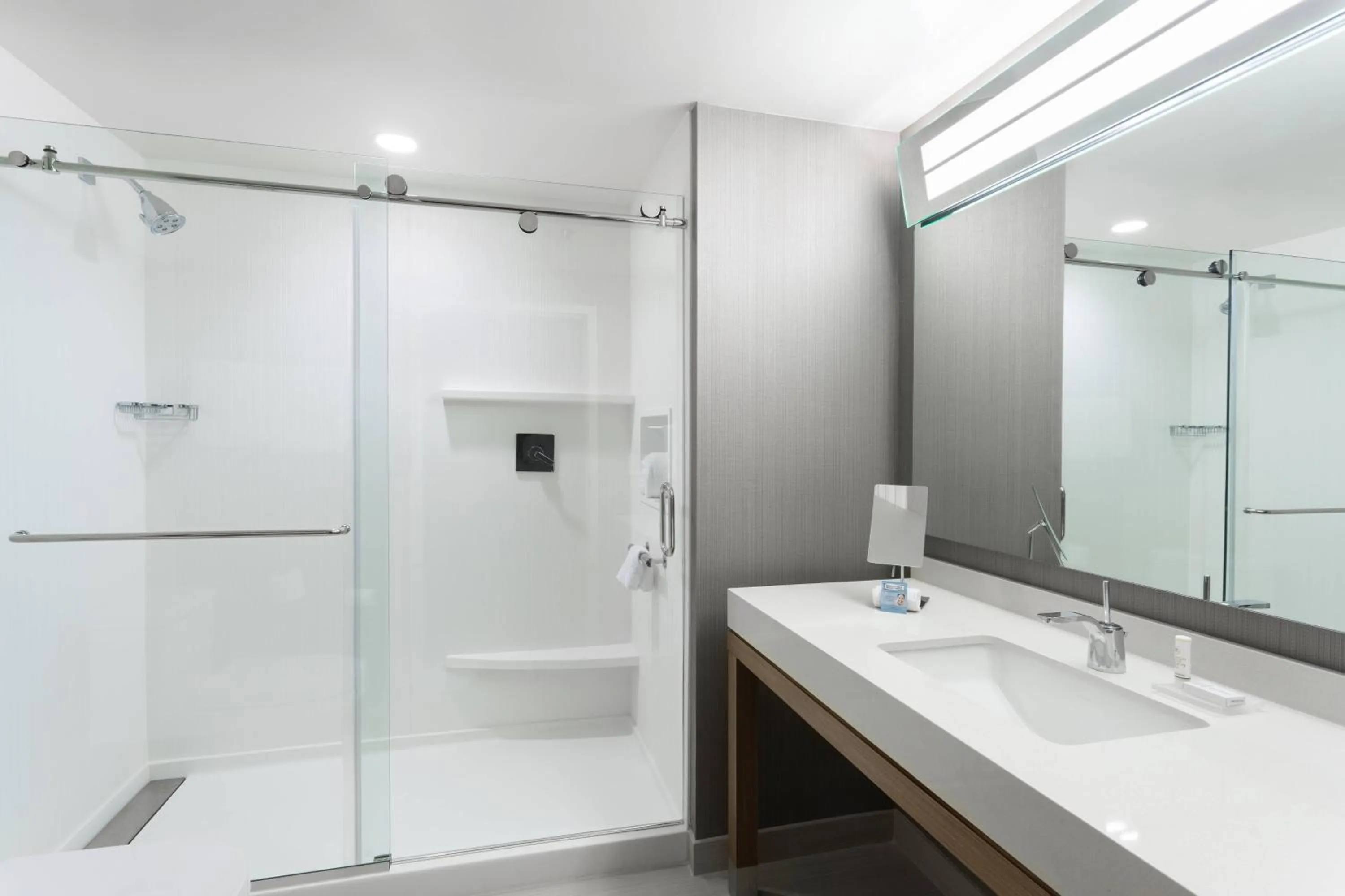 Bathroom in Courtyard by Marriott Ruston