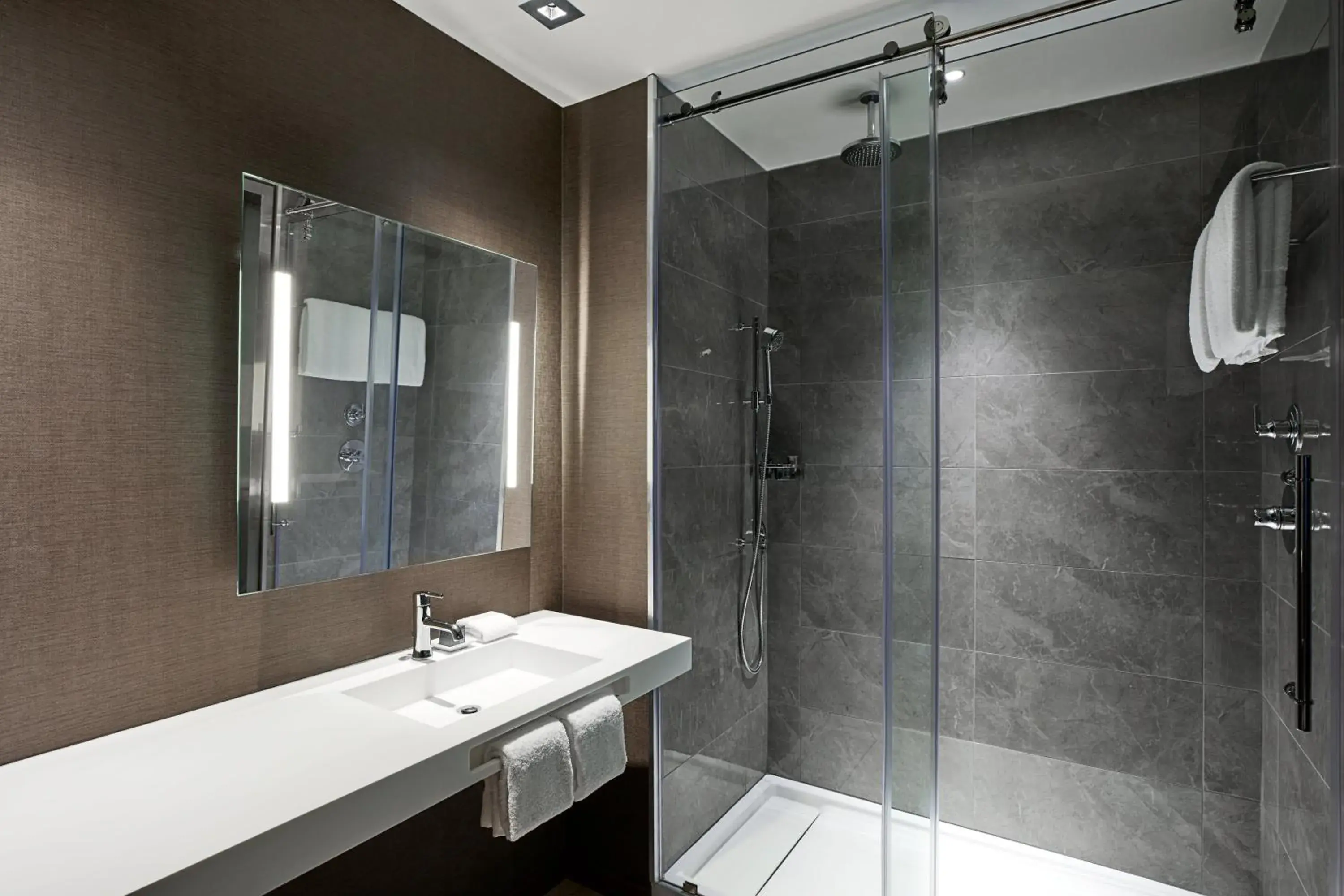 Superior King Room in AC Hotel by Marriott Raleigh North Hills Superior King Room in AC Hotel by Marriott Raleigh North Hills