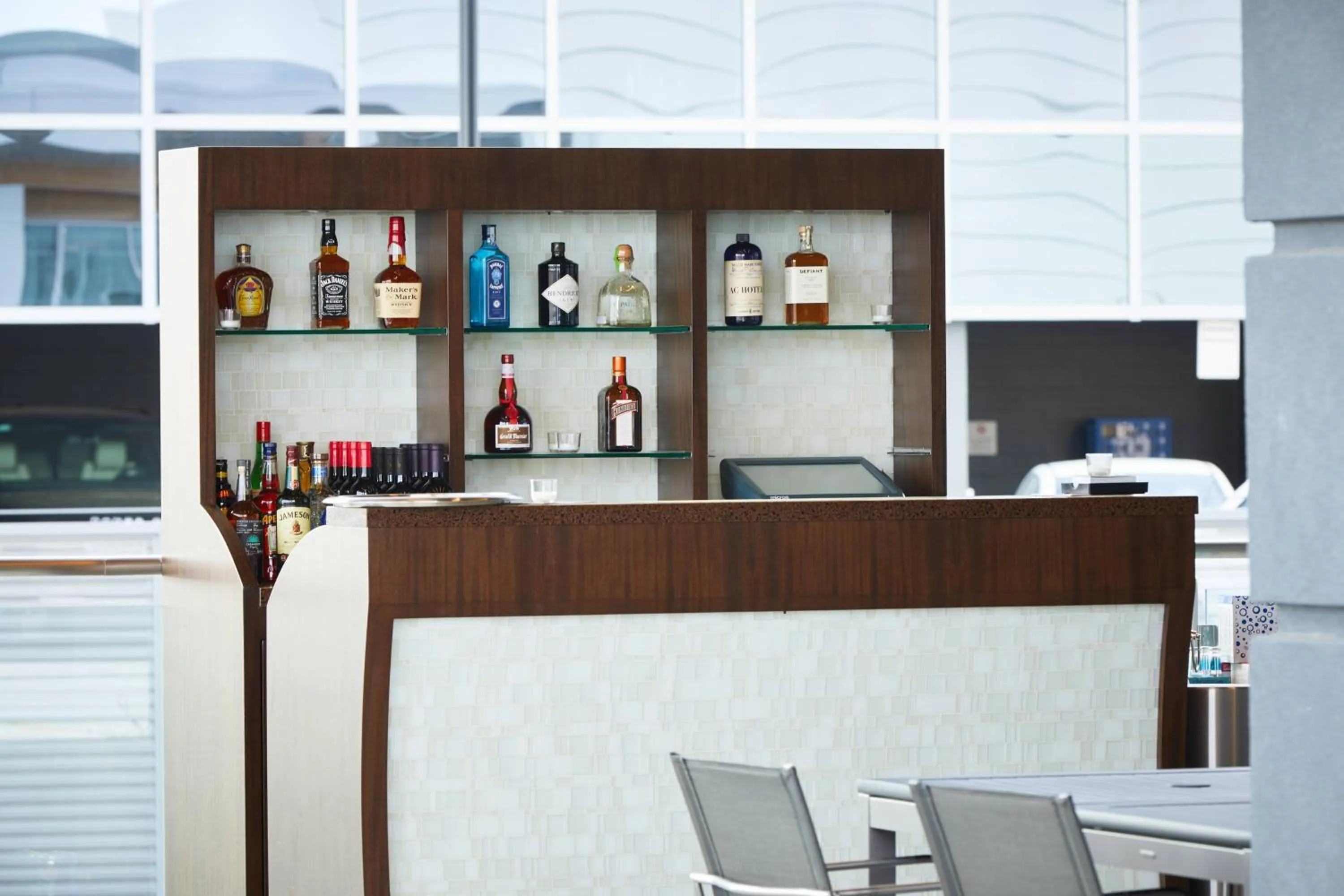 Lounge or bar in AC Hotel by Marriott Raleigh North Hills