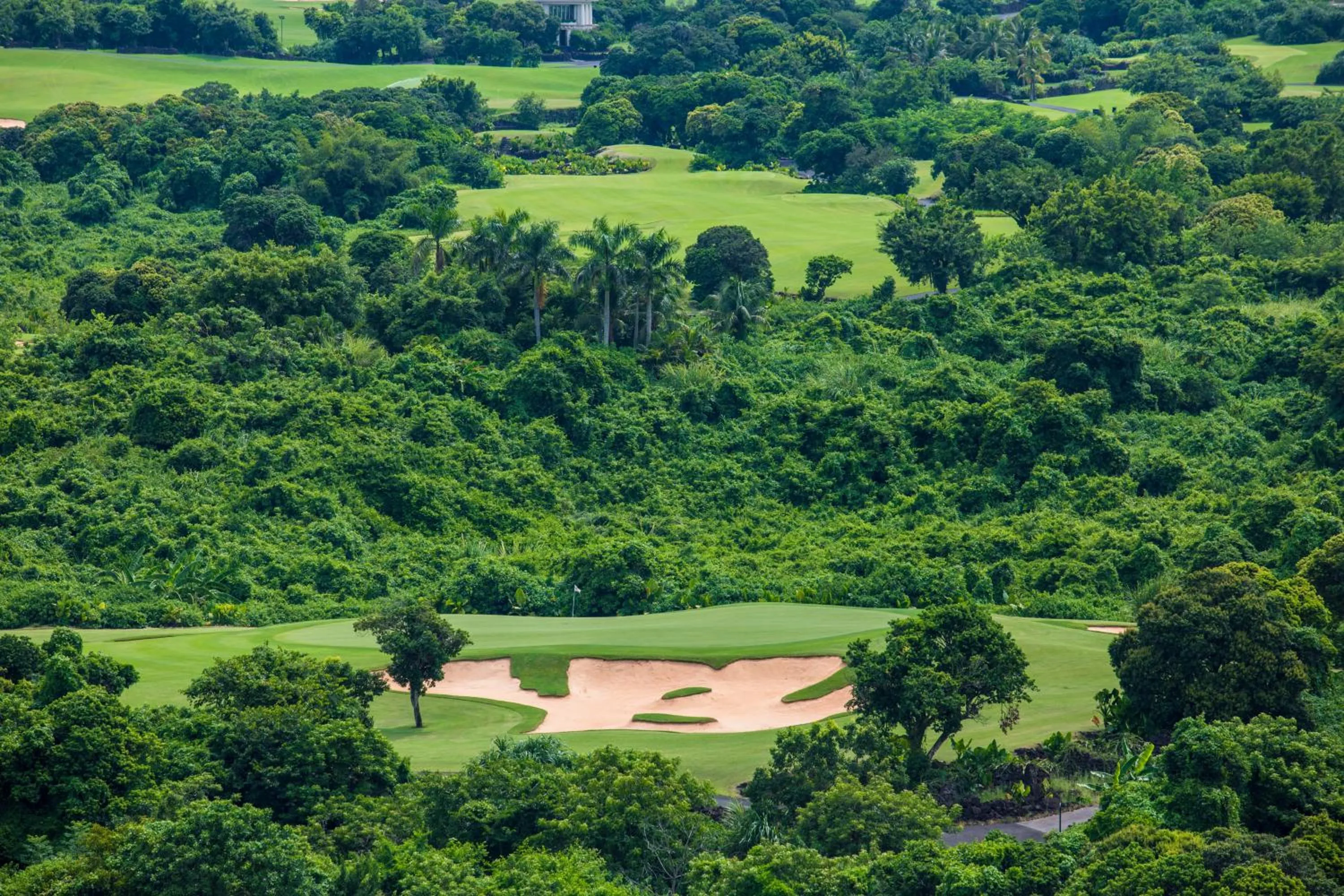 Golfcourse in The Ritz-Carlton, Haikou