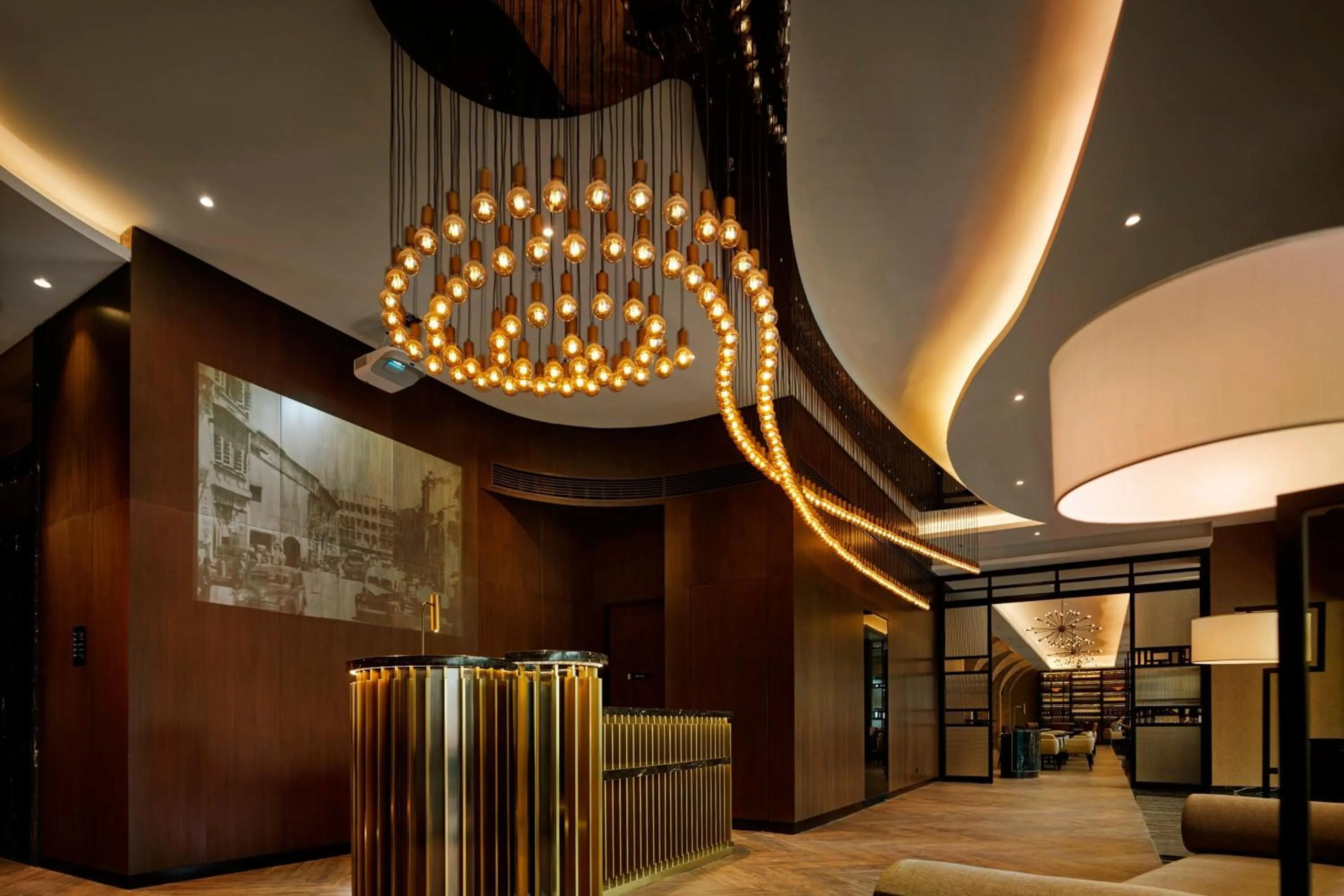 Lobby or reception in Hotel Stripes Kuala Lumpur, Autograph Collection