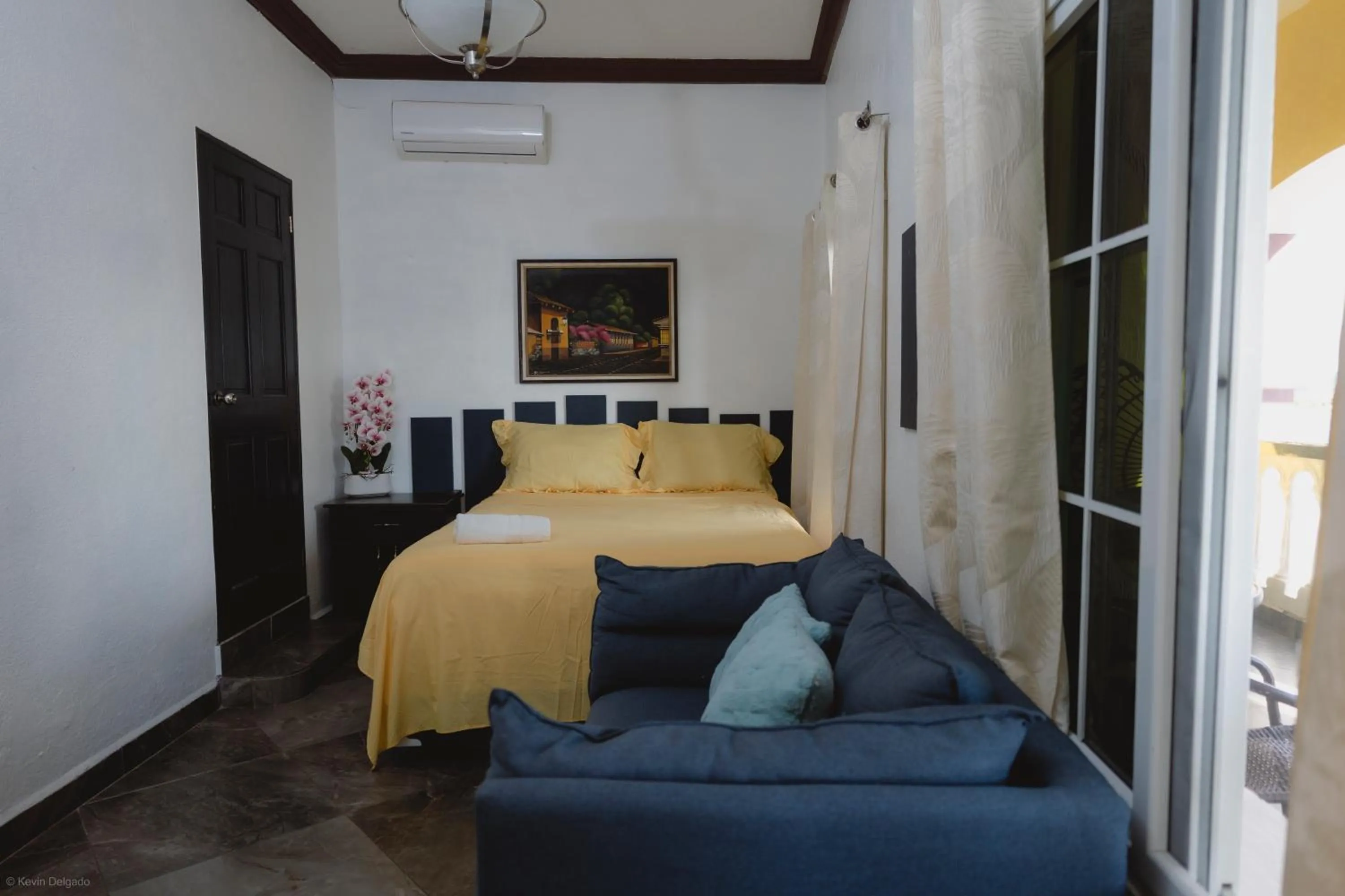 Double Room with Lake View - single occupancy in Hostal Casa de Grethel